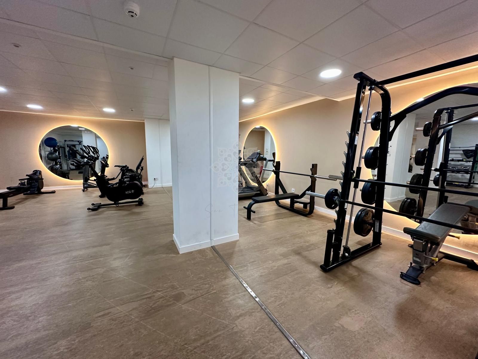 Apartment in El Higueron, Fuengirola