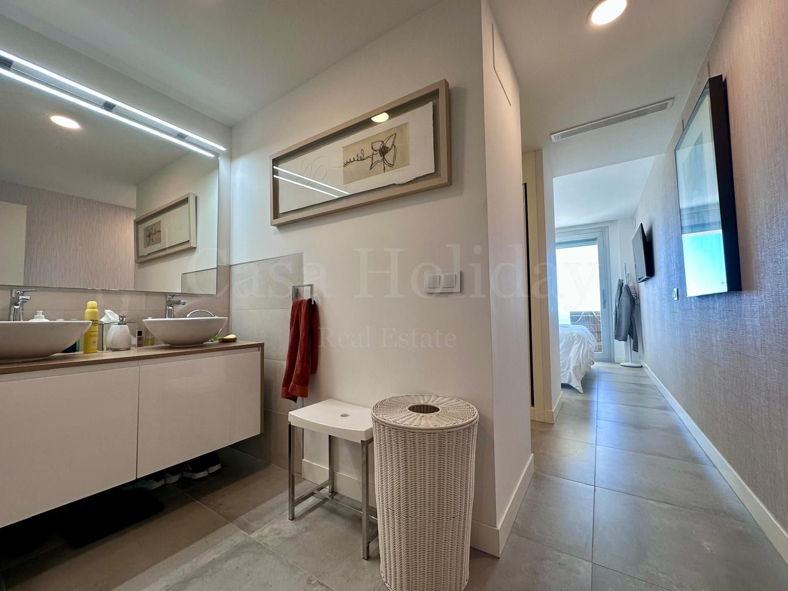 Apartment in El Higueron, Fuengirola