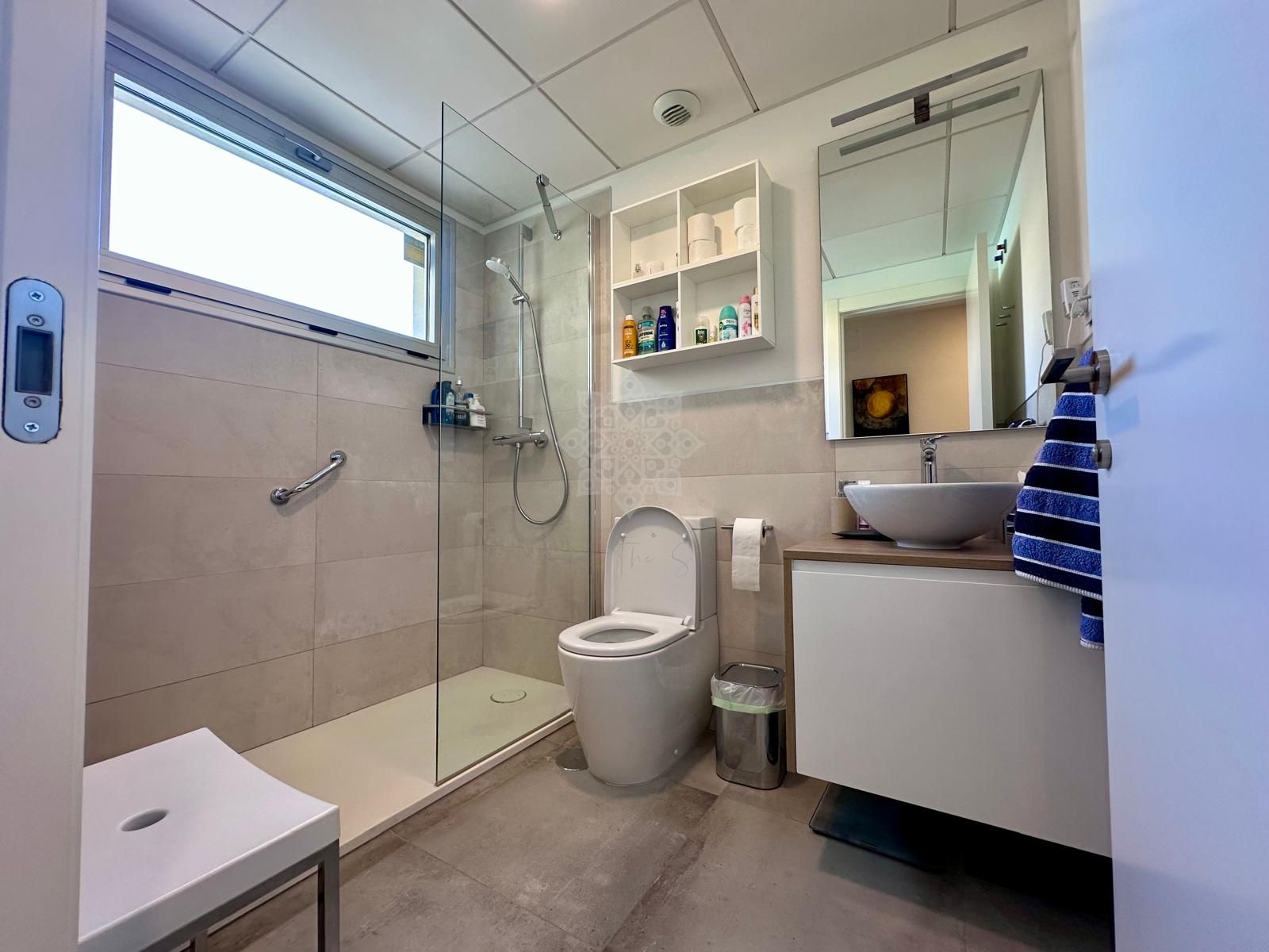 Apartment in El Higueron, Fuengirola