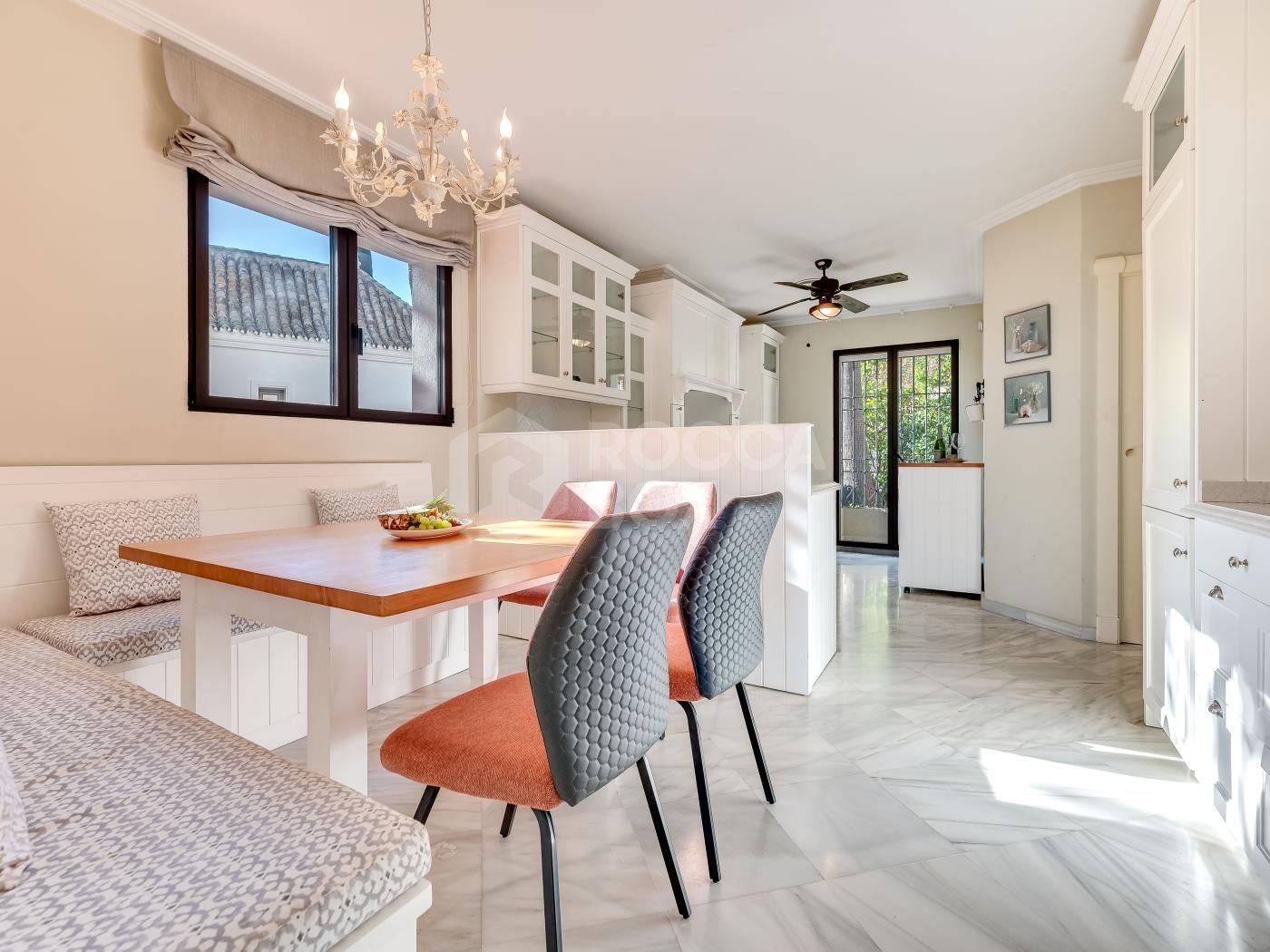 Exclusive villa for rent in Río Real, Marbella, with panoramic sea and valley views