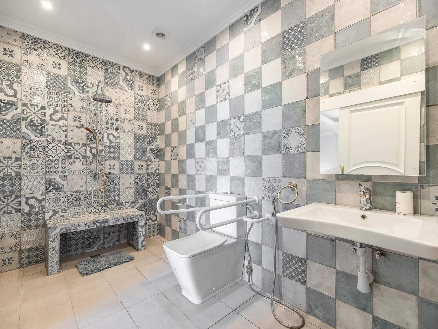 Villa in Rio Real, Marbella