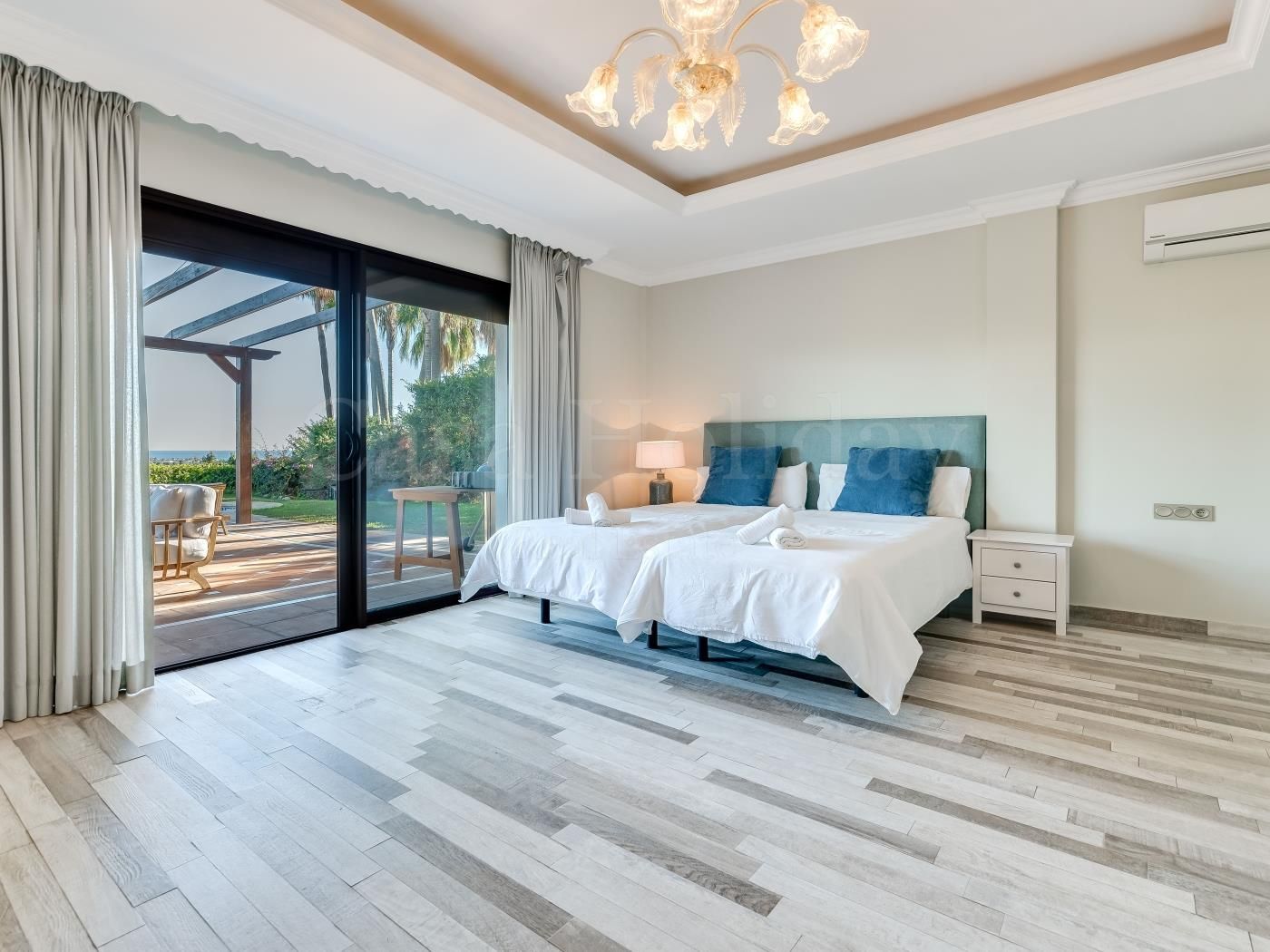 Villa en Rio Real, Marbella