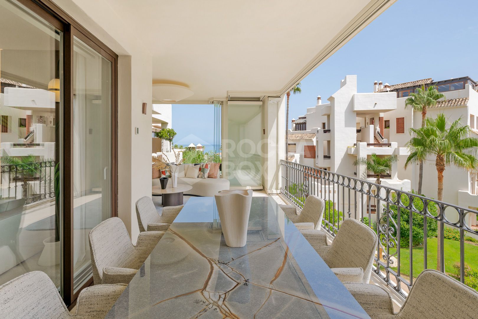Completely renovated apartment in Bahia del Valerin.