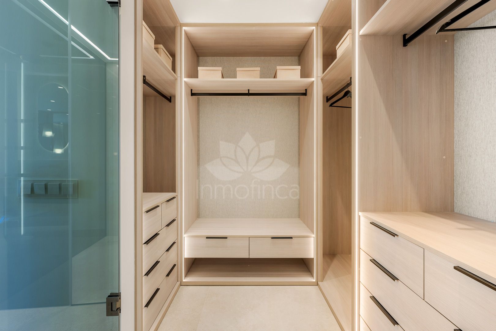 Penthouse in Bahía del Velerín, Estepona