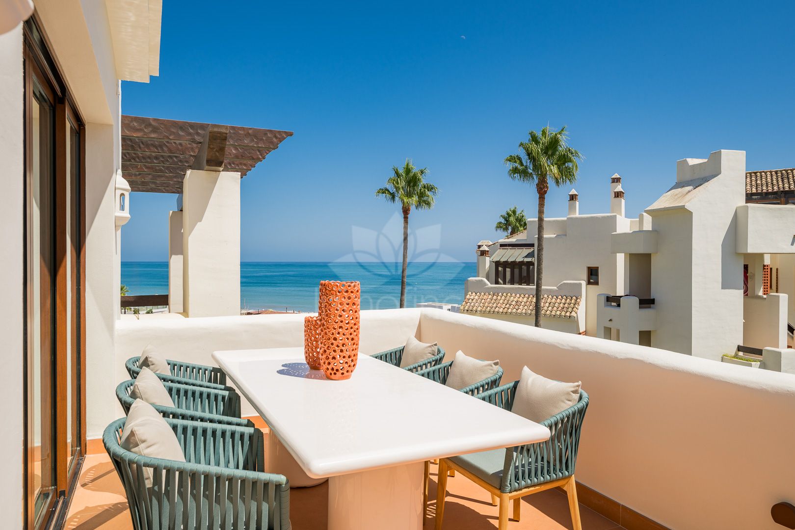 Penthouse in Bahía del Velerín, Estepona