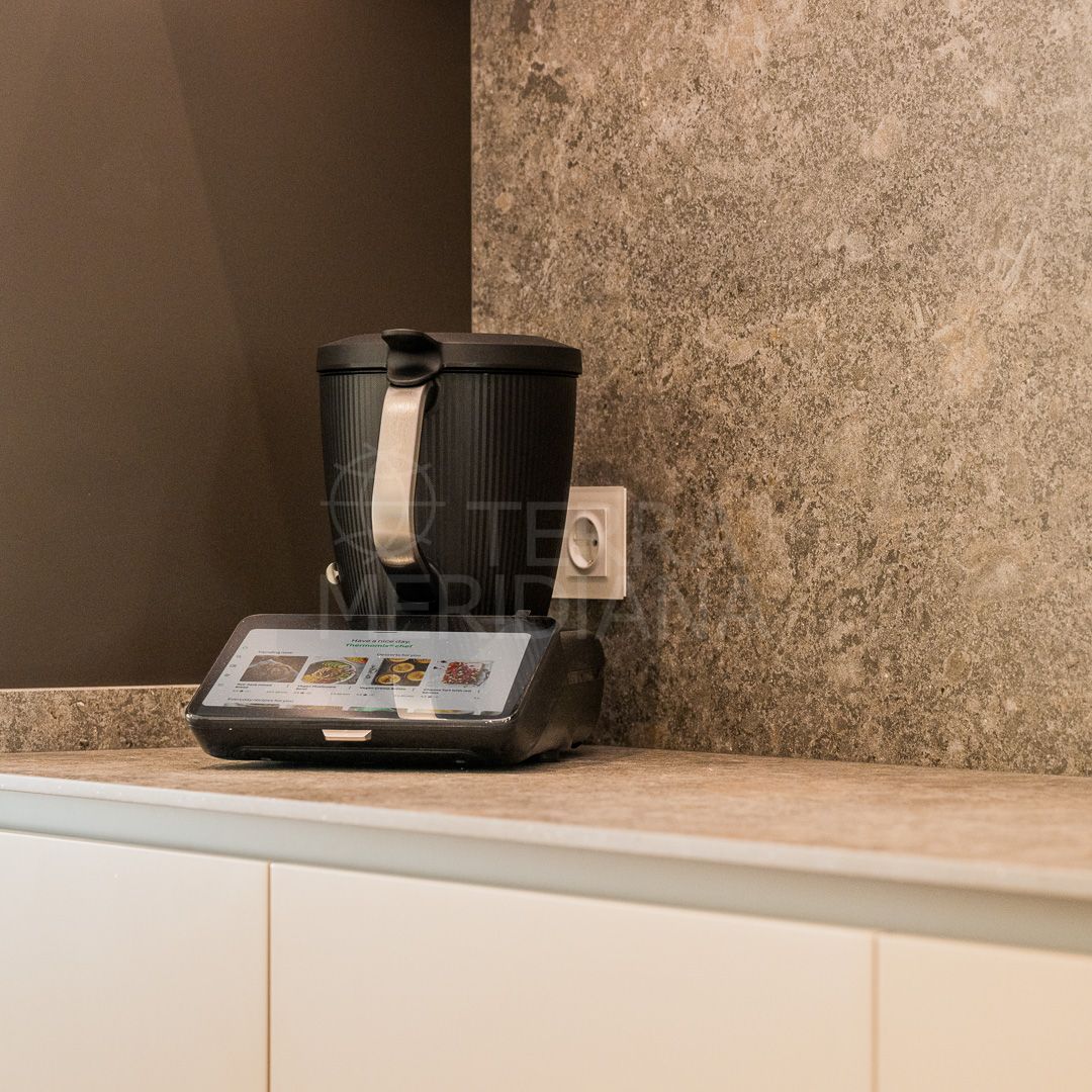 Penthouse in Bahía del Velerín, Estepona