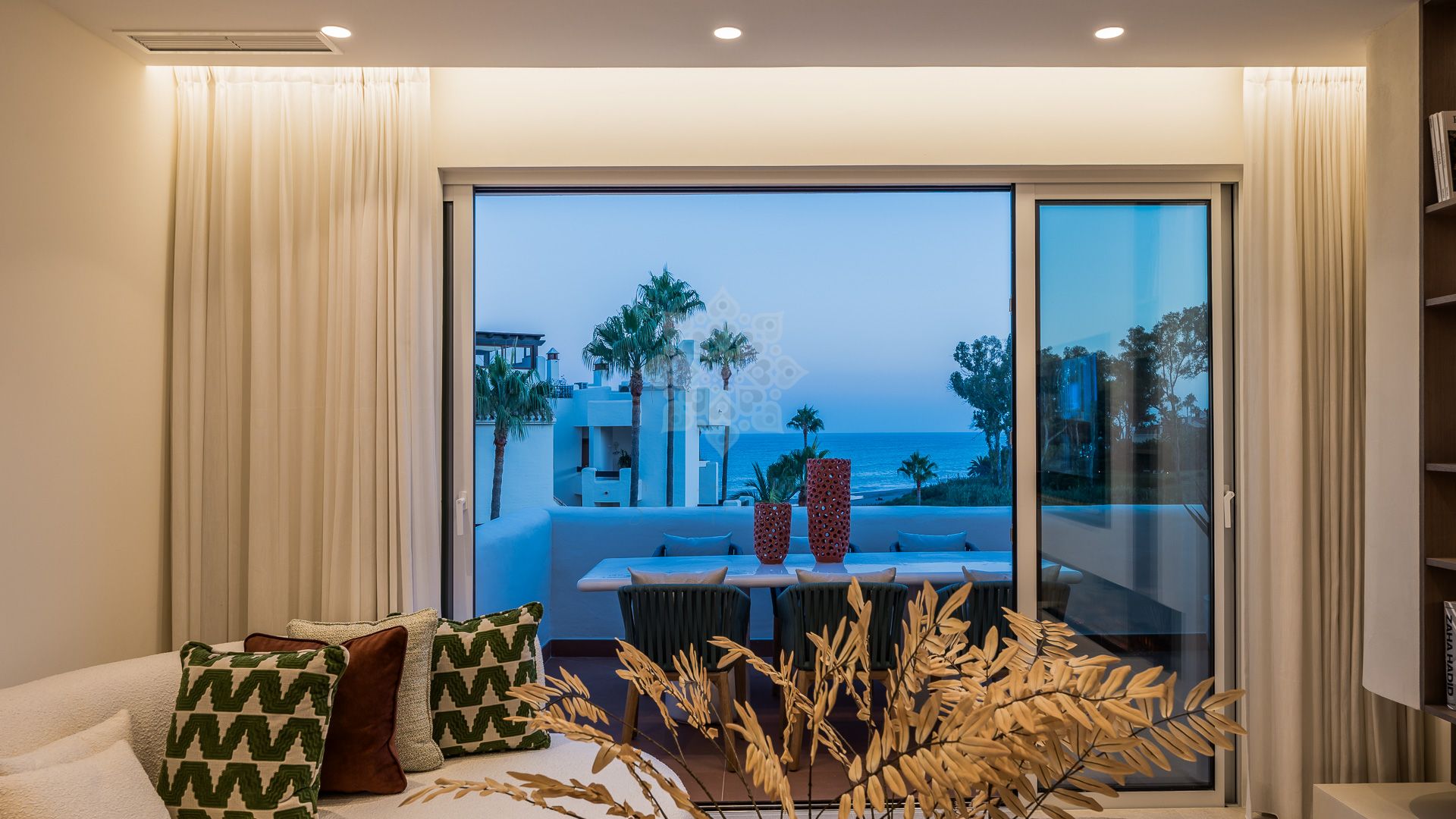 Penthouse w Bahía del Velerín, Estepona