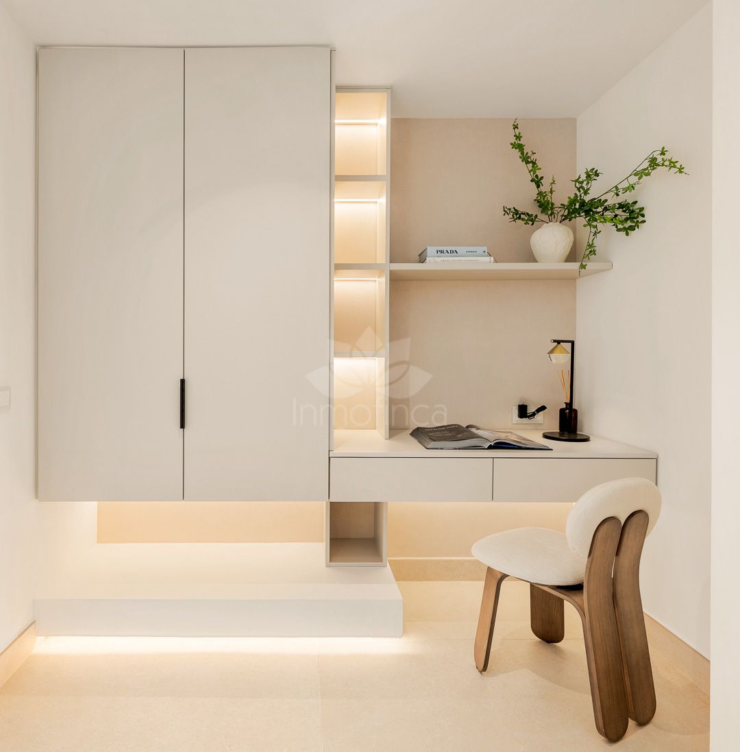 Penthouse in Bahía del Velerín, Estepona