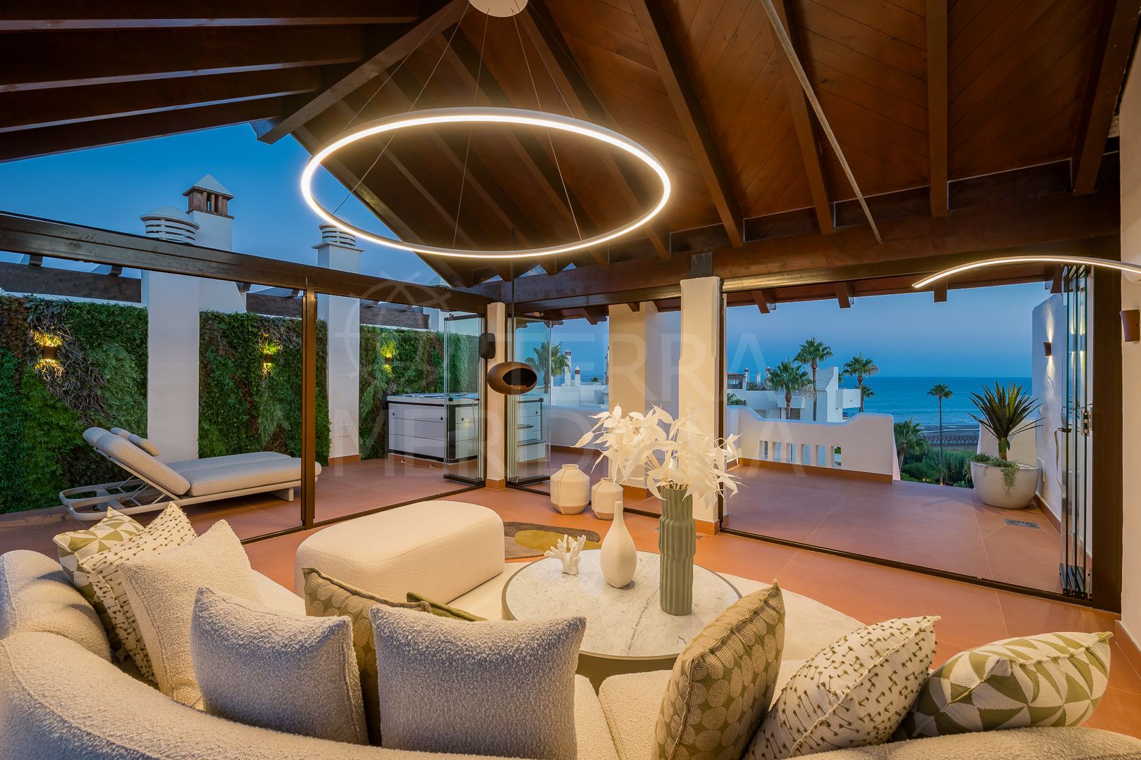 Penthouse in Bahía del Velerín, Estepona