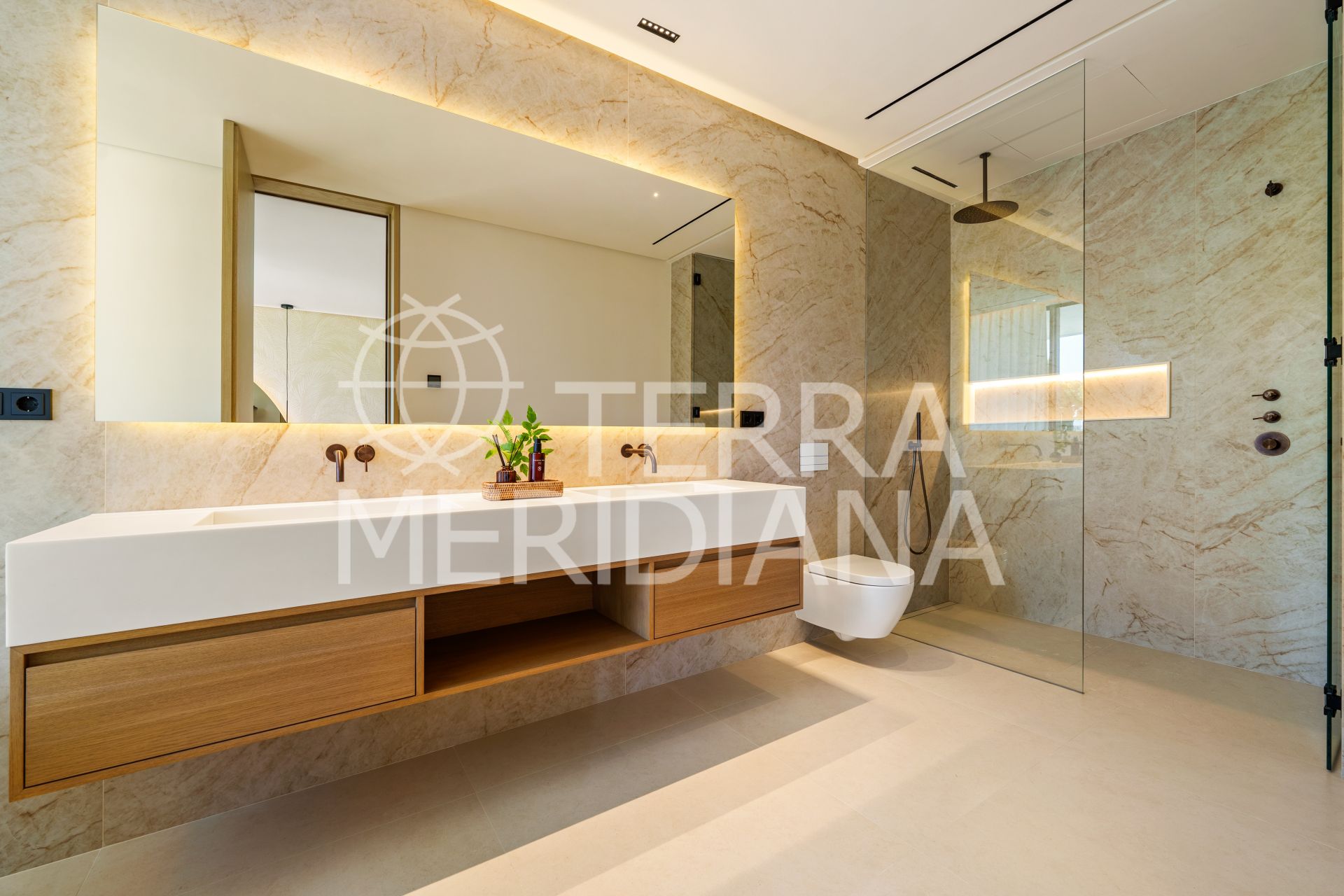 Villa in Las Lomas del Marbella Club, Marbella