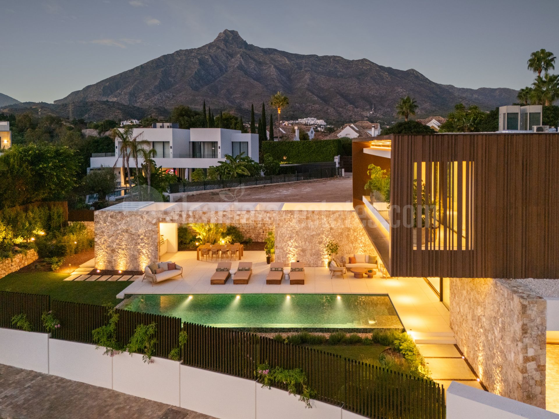 Villa in Las Lomas del Marbella Club, Marbella