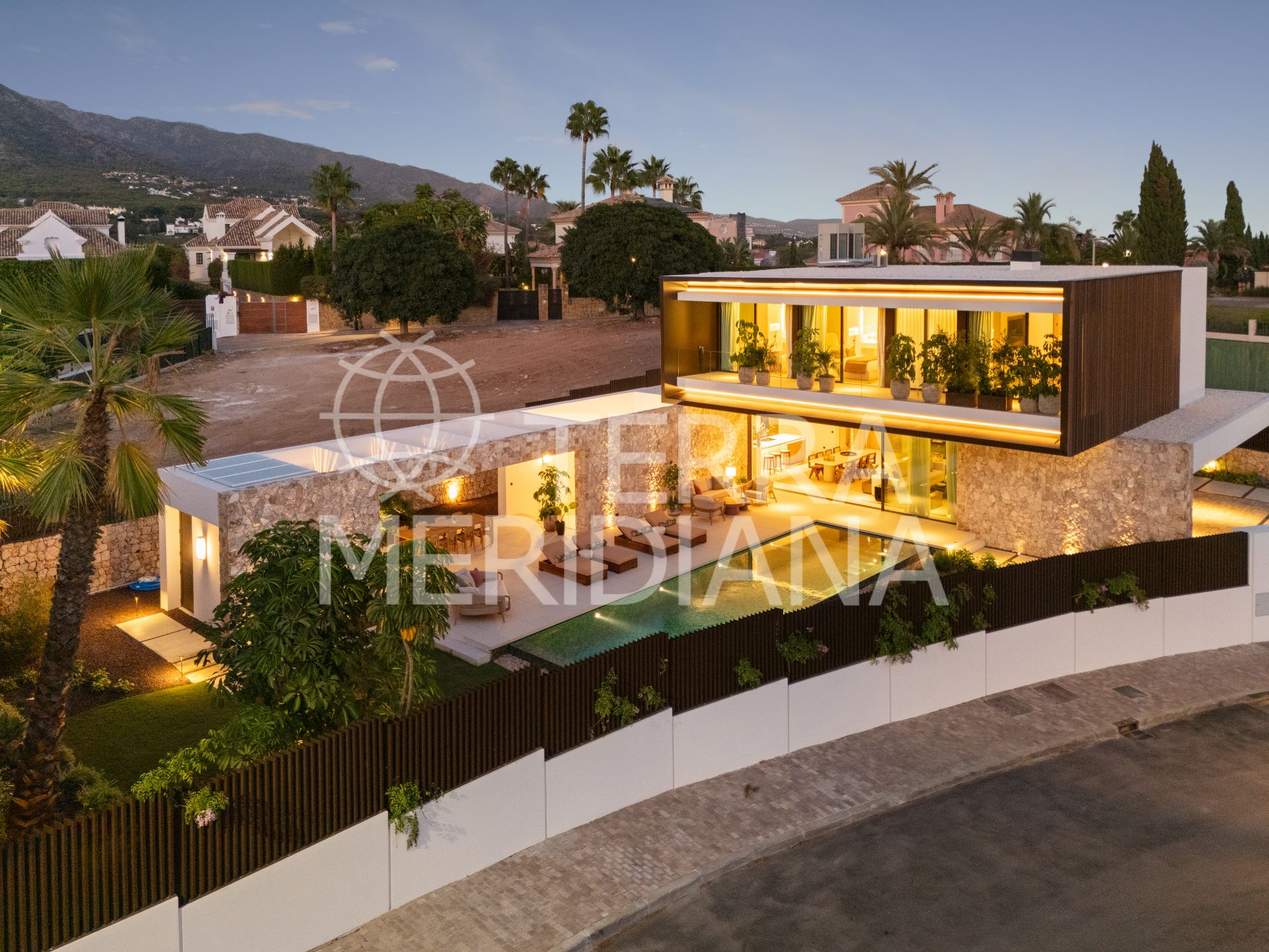 Villa in Las Lomas del Marbella Club, Marbella