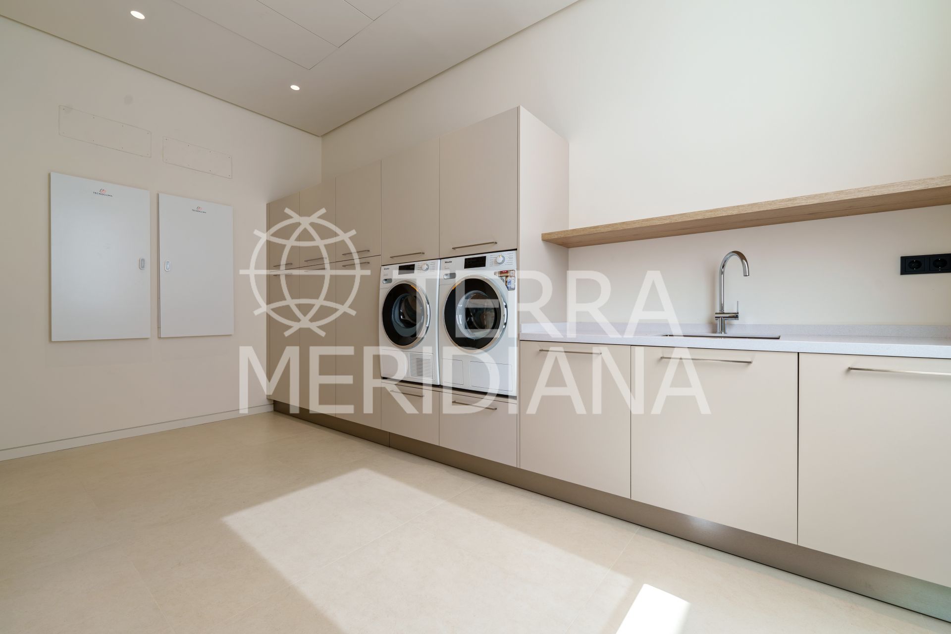 Villa in Las Lomas del Marbella Club, Marbella