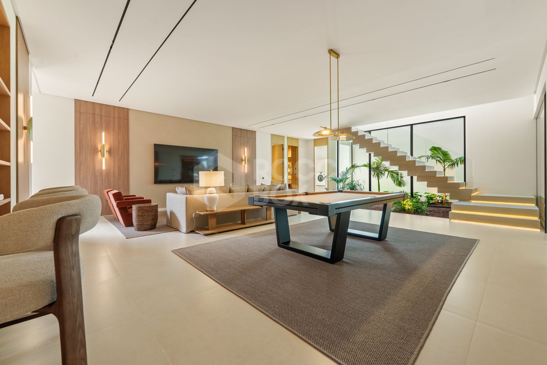 Villa for sale in Las Lomas del Marbella Club, Marbella Golden Mile