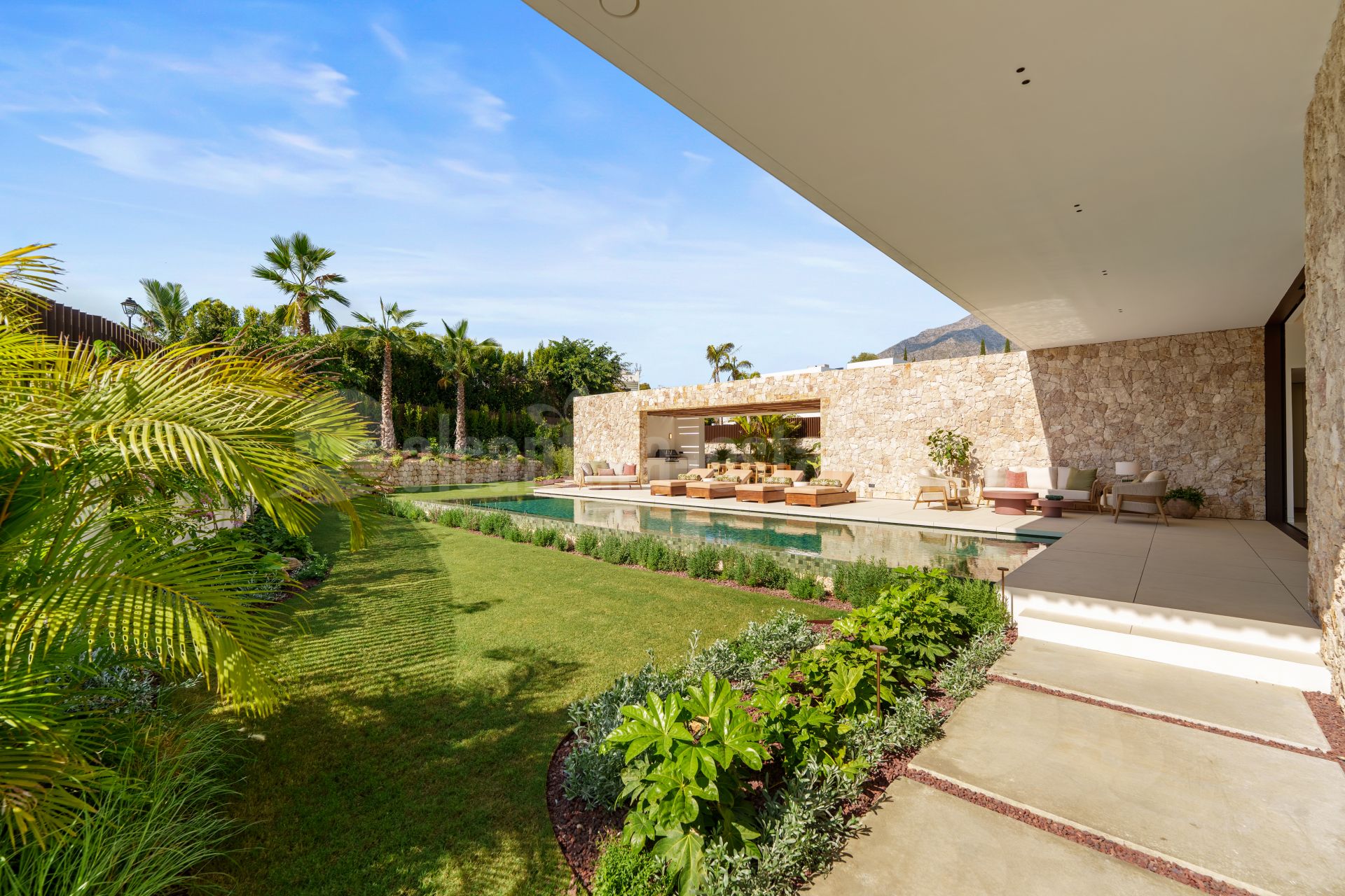 Villa in Las Lomas del Marbella Club, Marbella