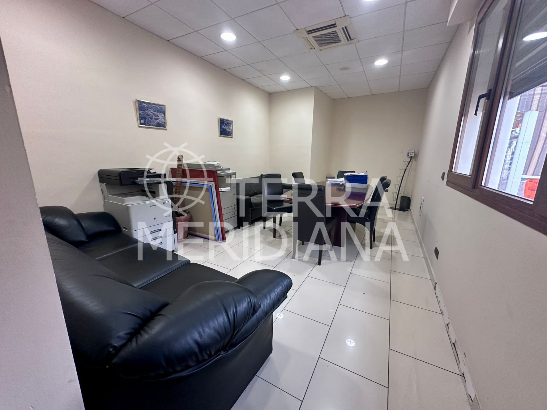 Commercial Premises in Puerto de Cabopino, Marbella