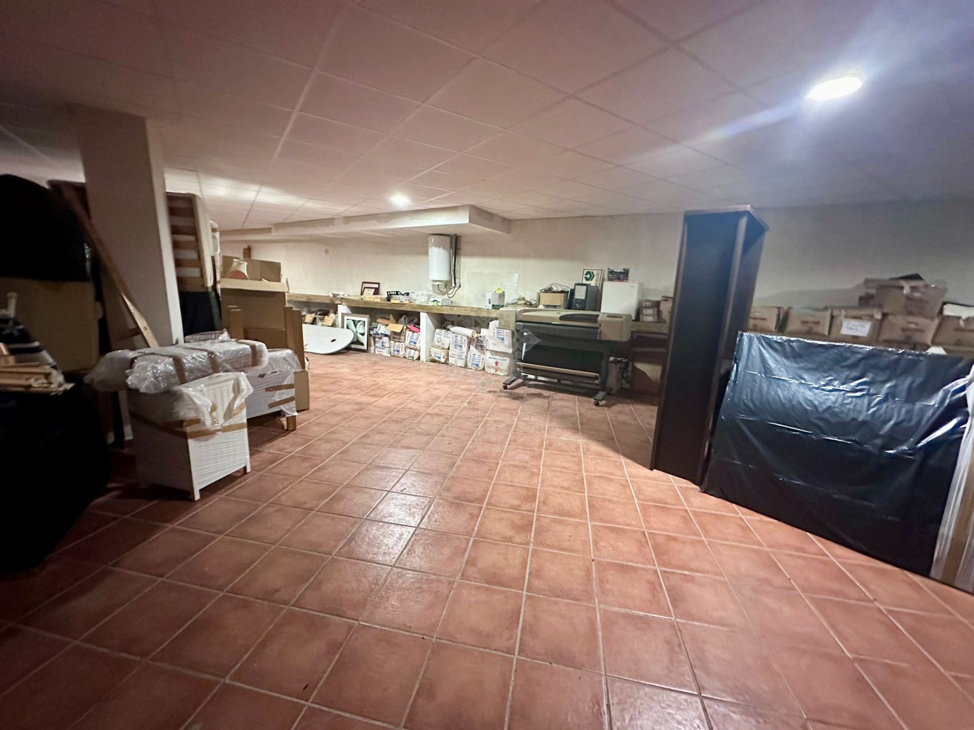 Local Comercial en Puerto de Cabopino, Marbella