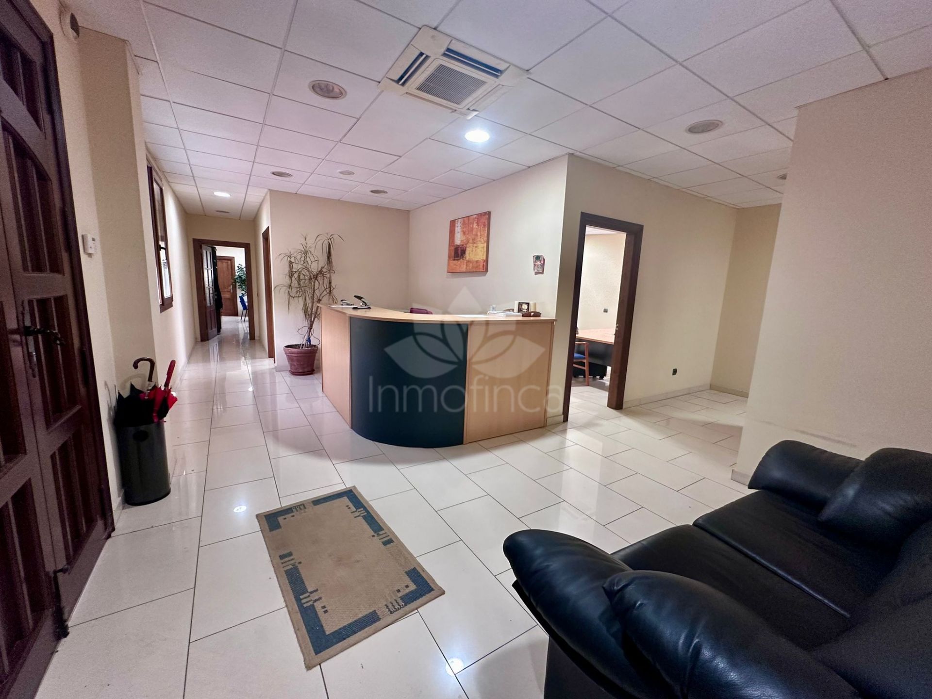 Commercial Premises in Puerto de Cabopino, Marbella