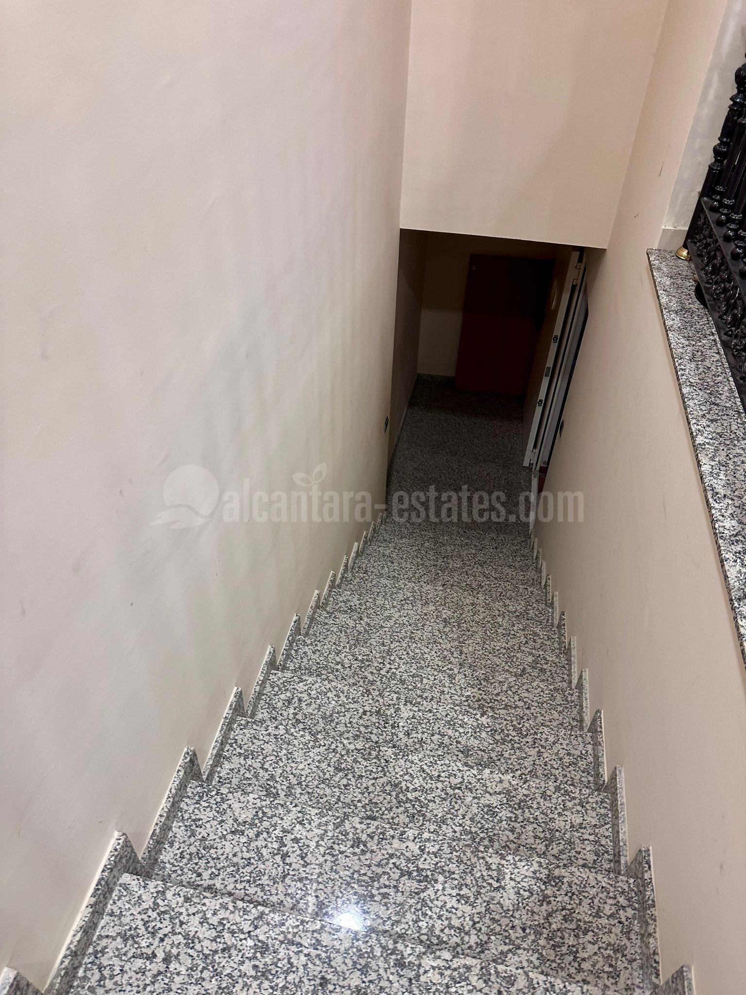 Commercial Premises in Puerto de Cabopino, Marbella