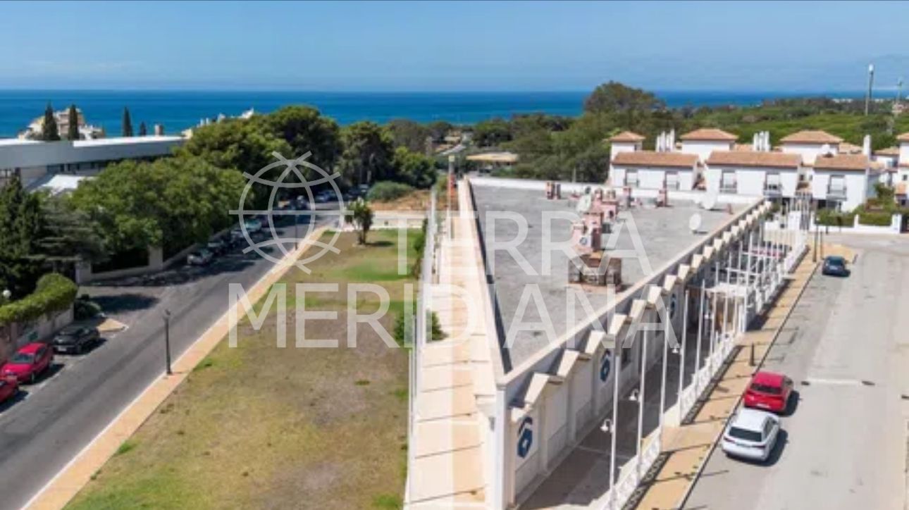 Commercial Premises in Puerto de Cabopino, Marbella