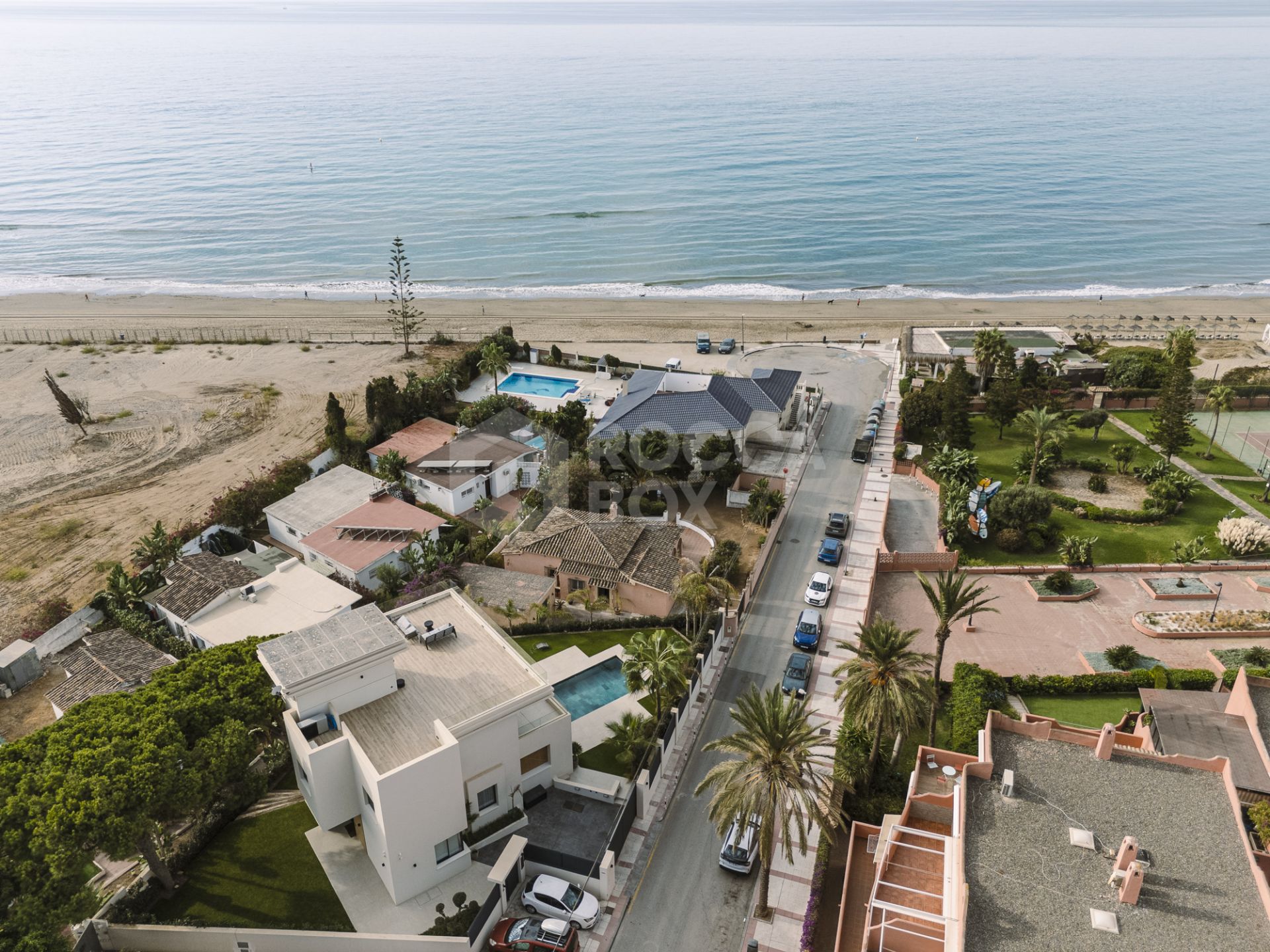 Exclusive Villa for Sale in East Marbella – Urbanization Costa Bella, Second Line to the Beach