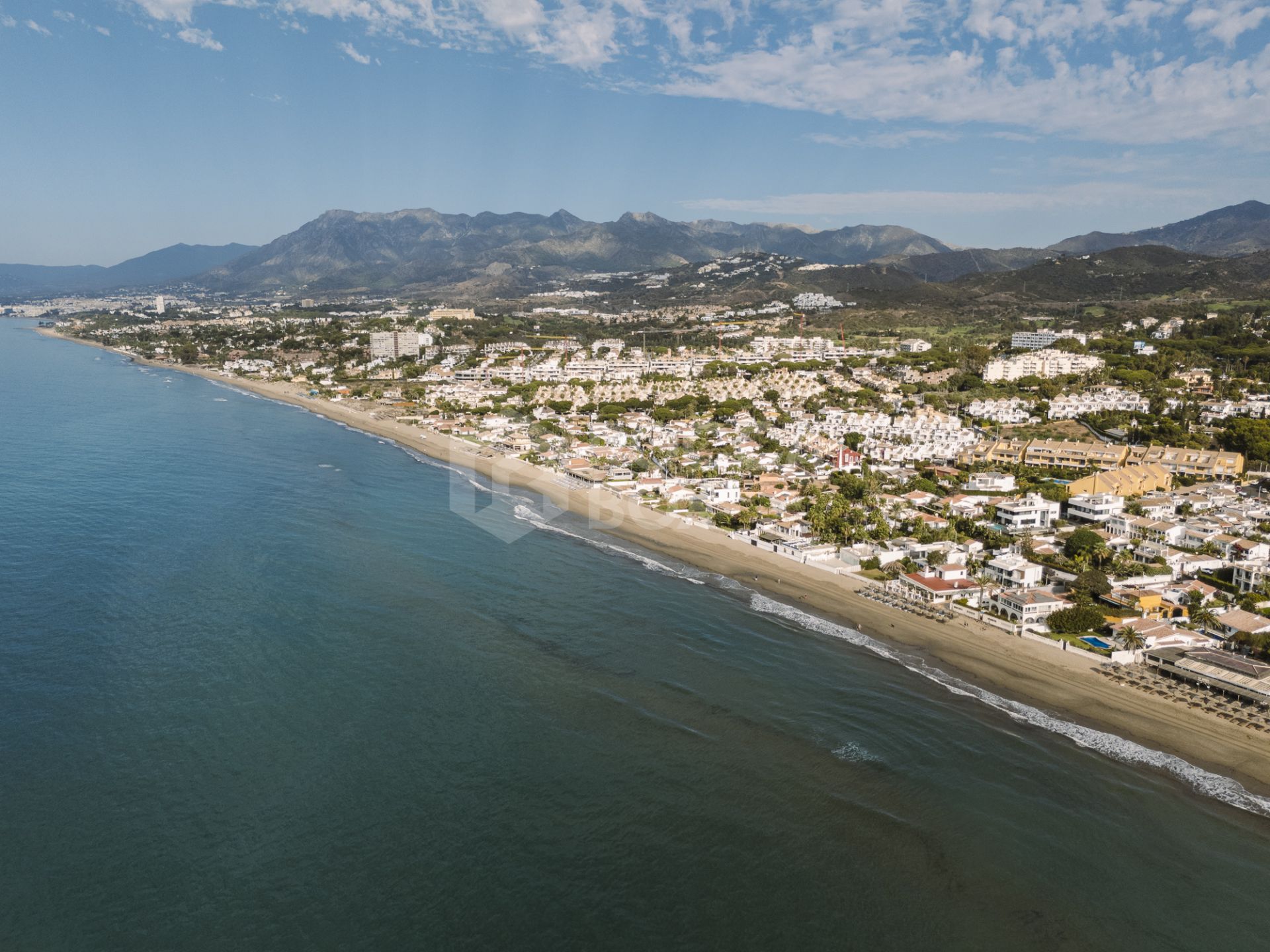 Exclusive Villa for Sale in East Marbella – Urbanization Costa Bella, Second Line to the Beach