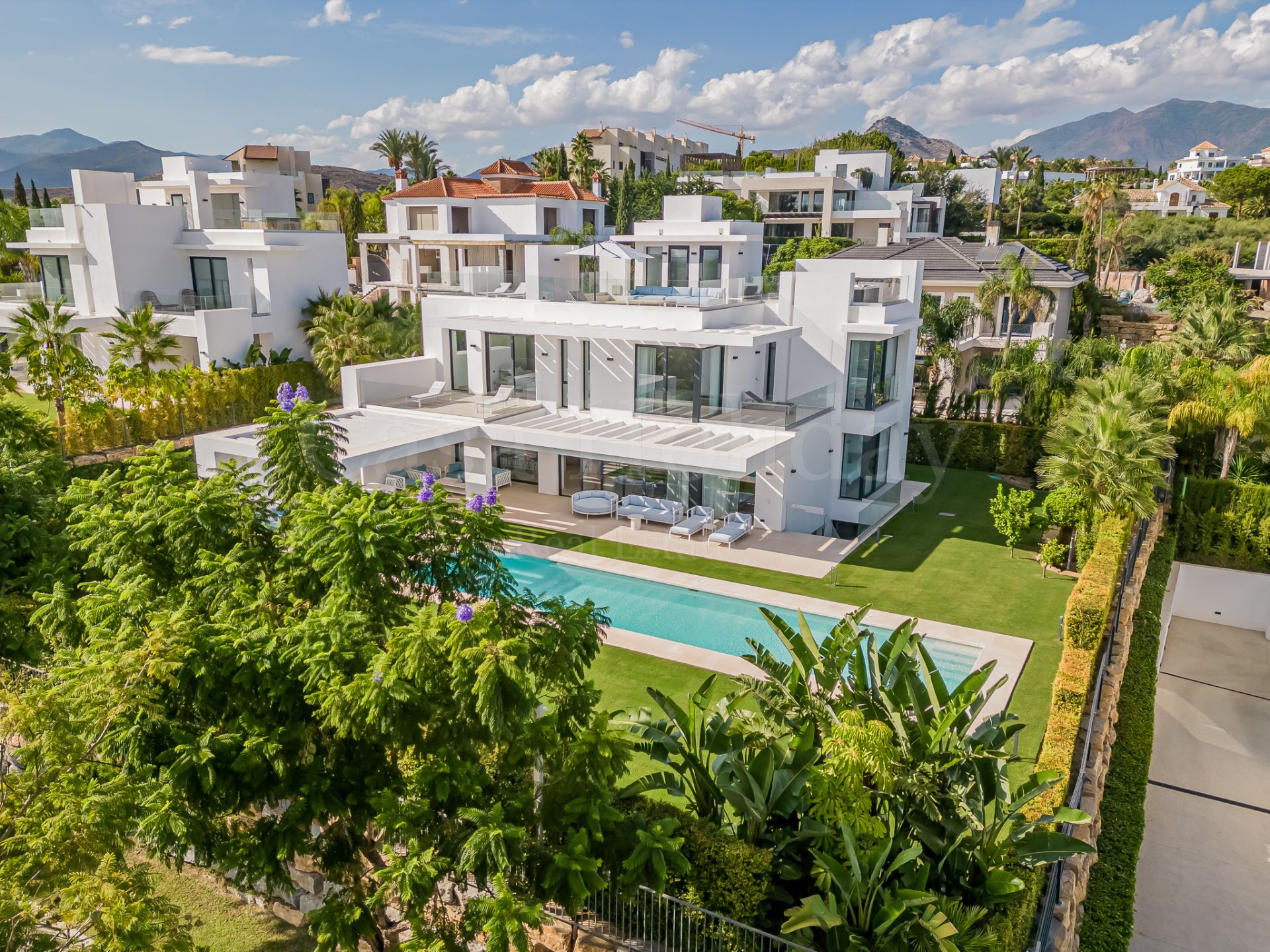 Villa en Los Flamingos, Benahavis