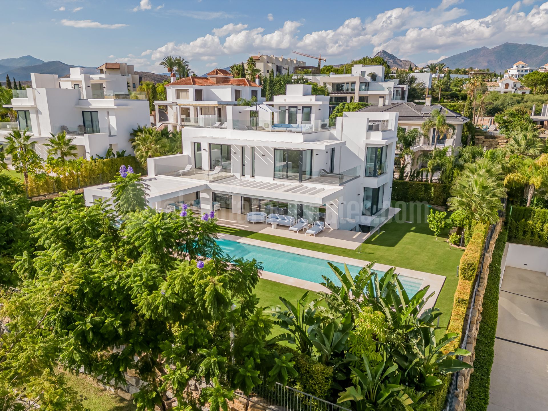 Villa en Los Flamingos, Benahavis