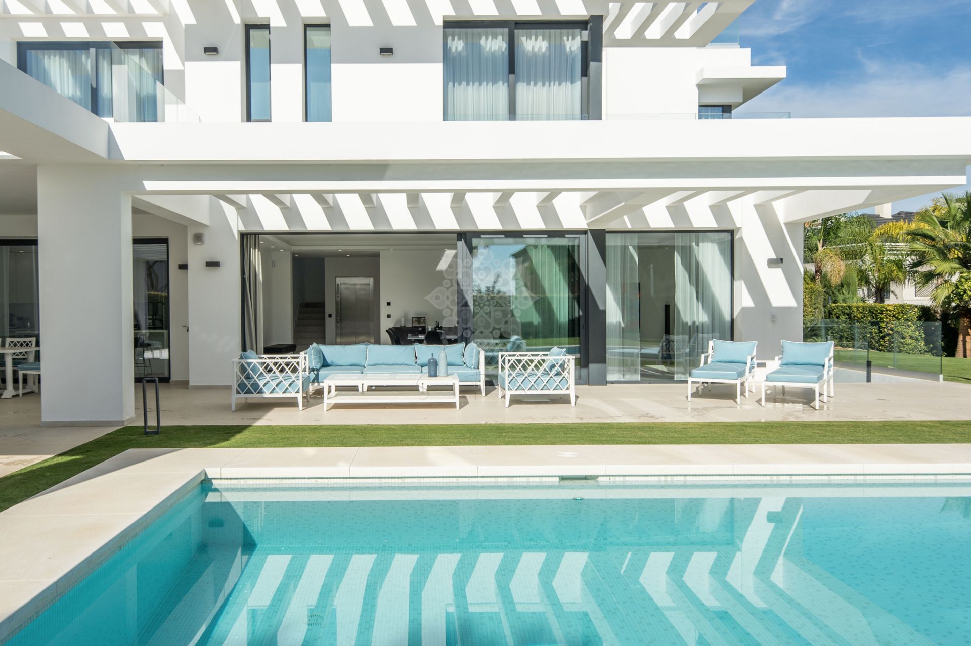 Villa in Los Flamingos, Benahavis