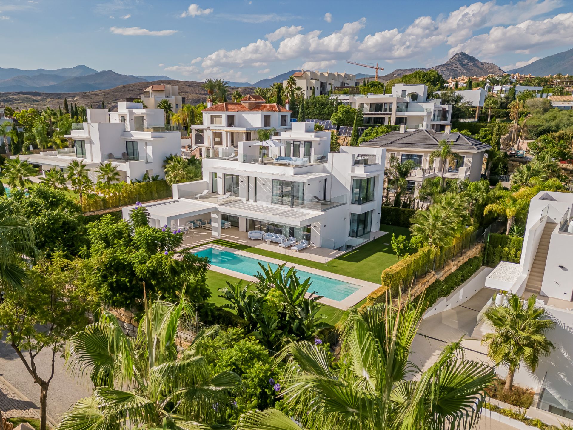 Villa in Los Flamingos, Benahavis