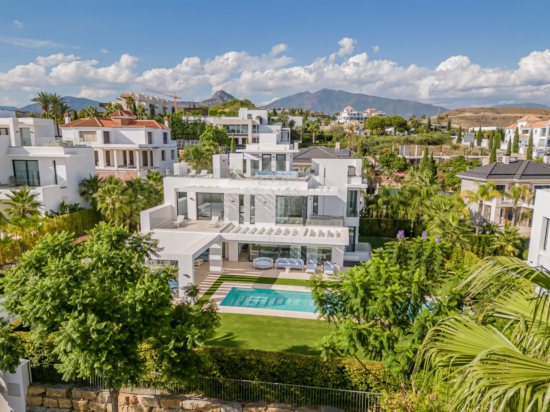 Villa in Los Flamingos, Benahavis