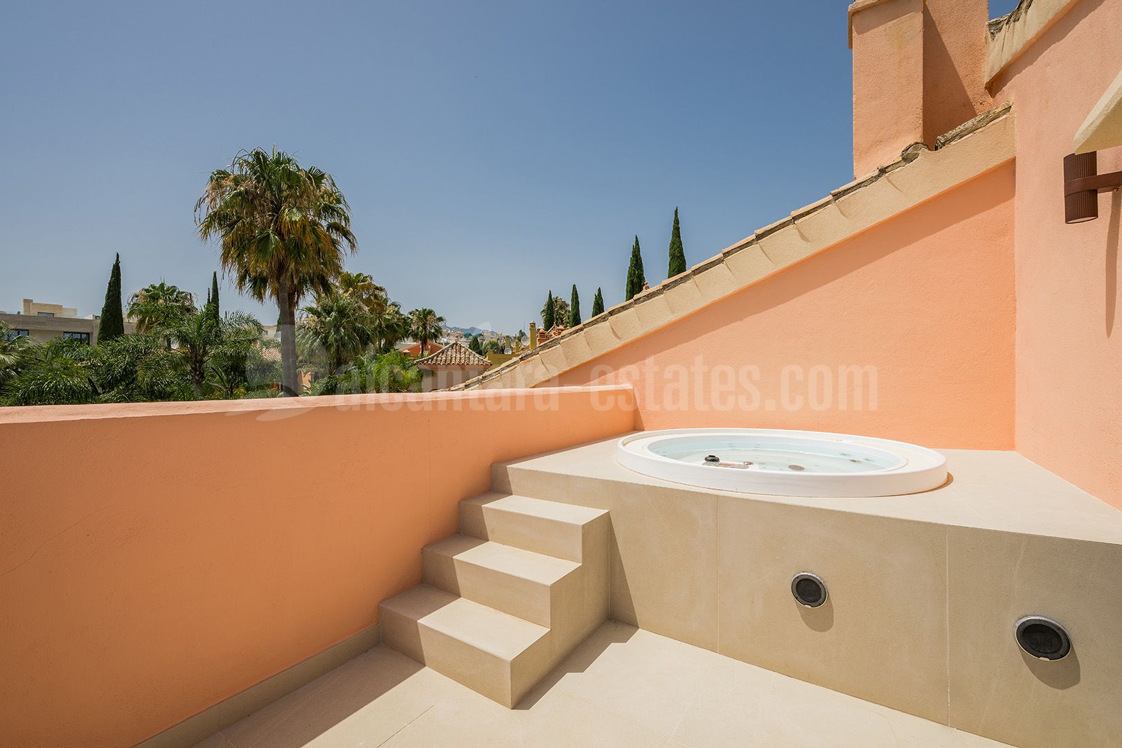Town House in Jardines de las Lomas, Marbella