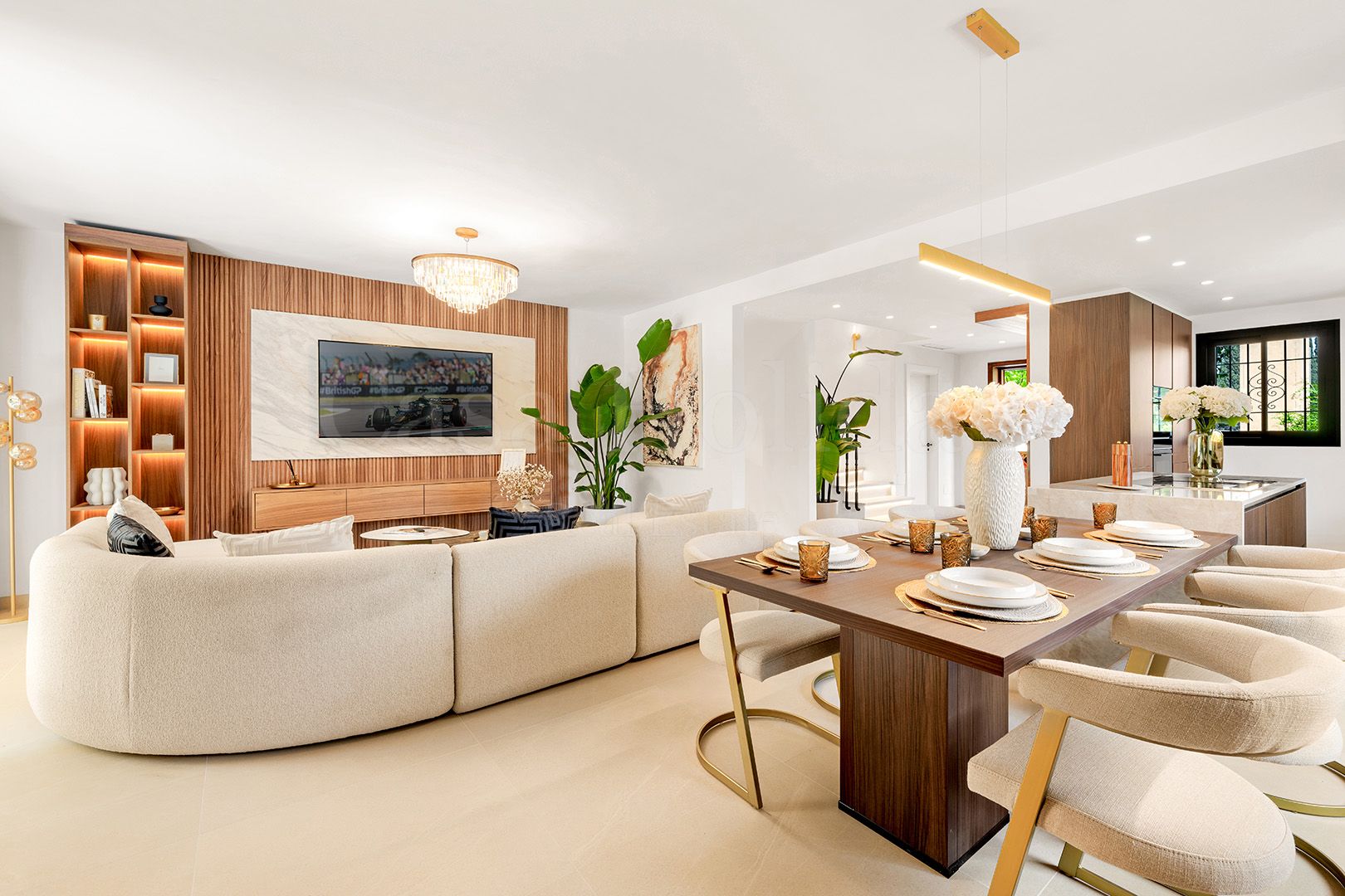 Adosado en Jardines de las Lomas, Marbella