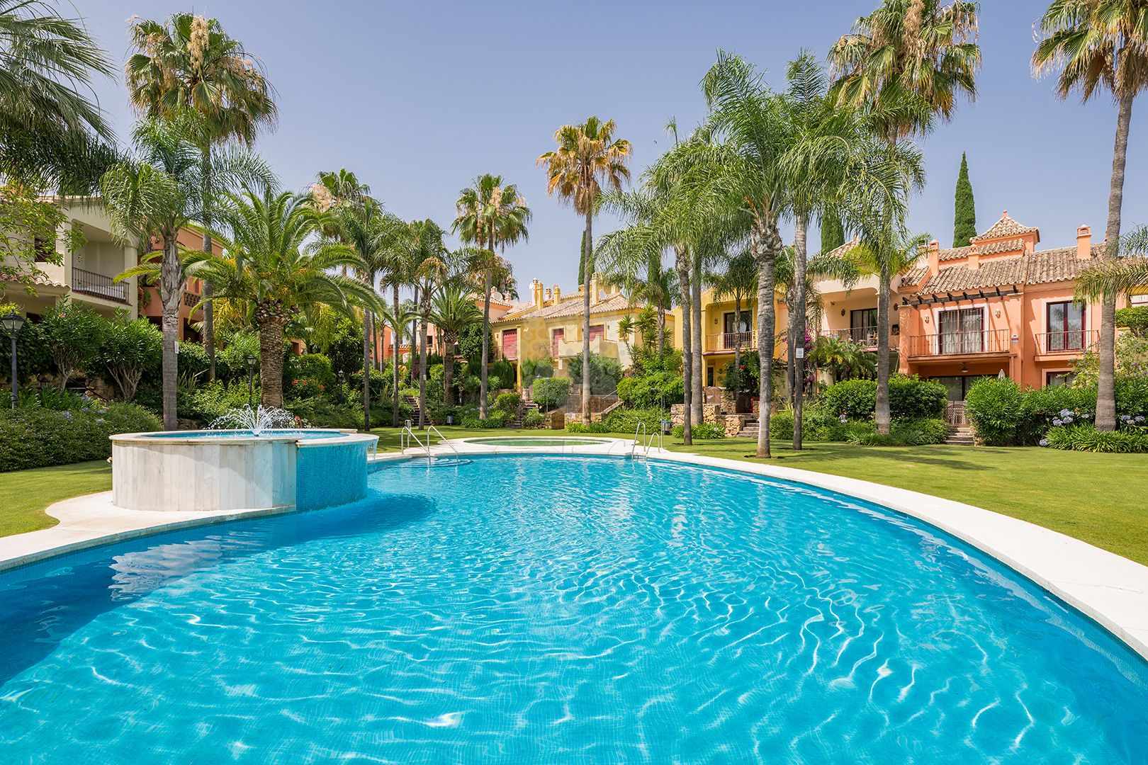 Town House in Jardines de las Lomas, Marbella