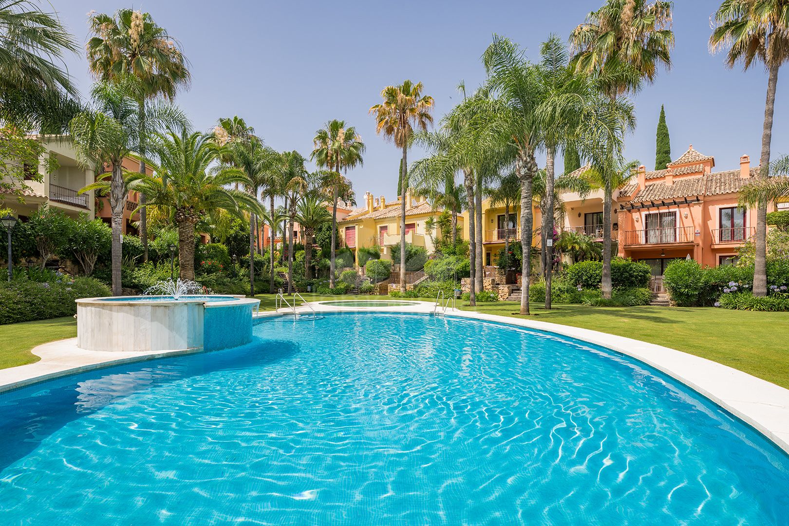 Town House in Jardines de las Lomas, Marbella