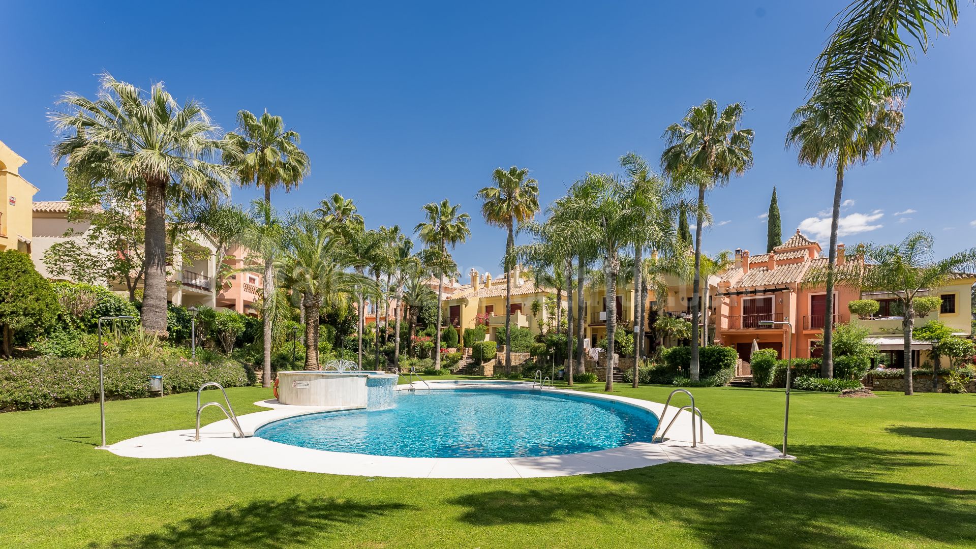 Town House in Jardines de las Lomas, Marbella