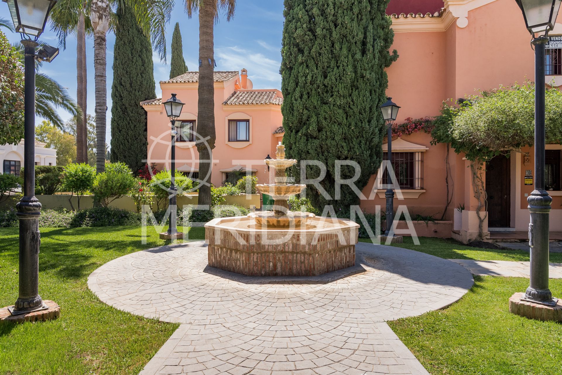 Town House in Jardines de las Lomas, Marbella