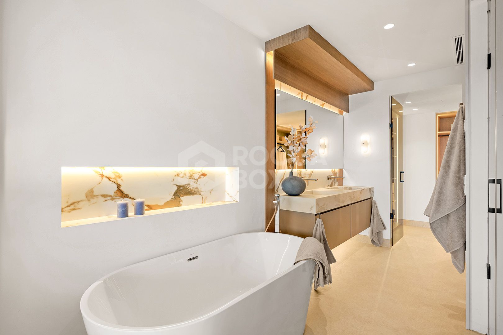 Apartment for sale in Los Granados del Mar, Estepona East