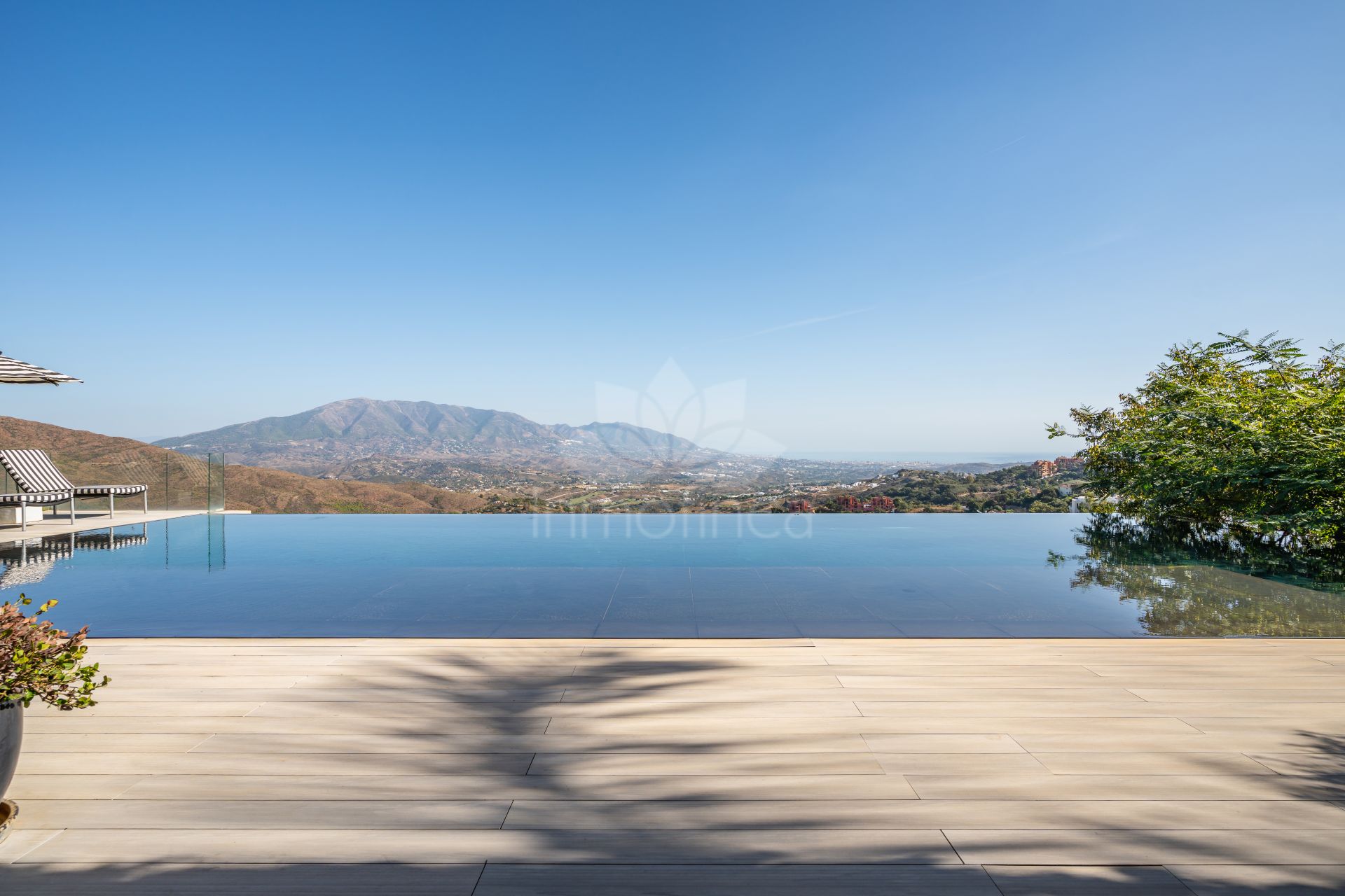 Villa in La Mairena, Marbella