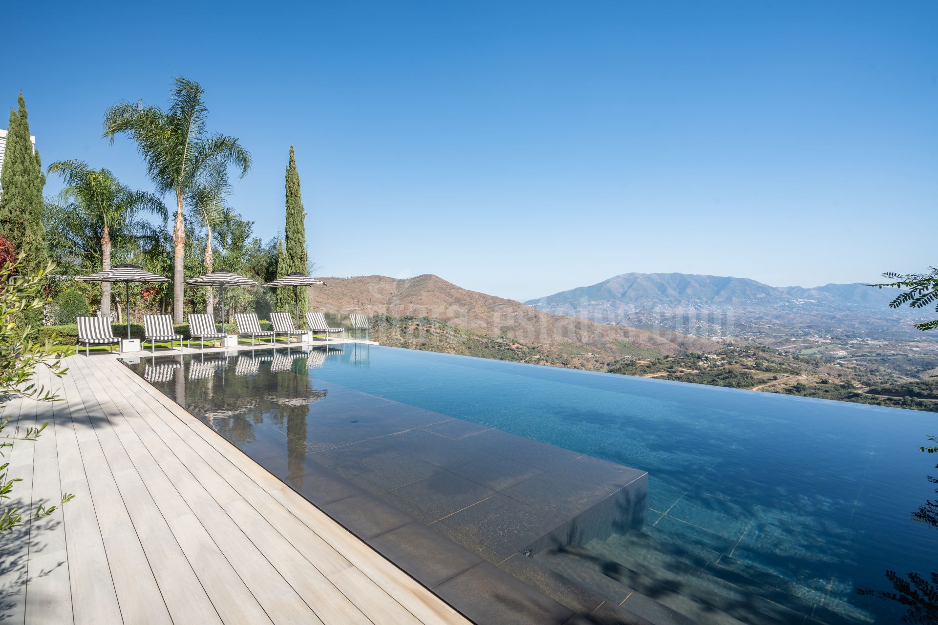 Villa en La Mairena, Marbella