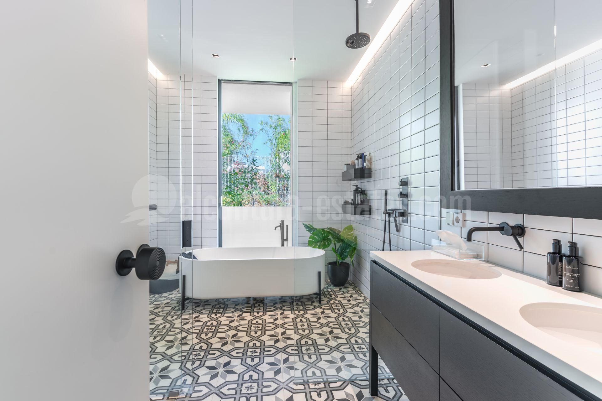 Villa en La Mairena, Marbella