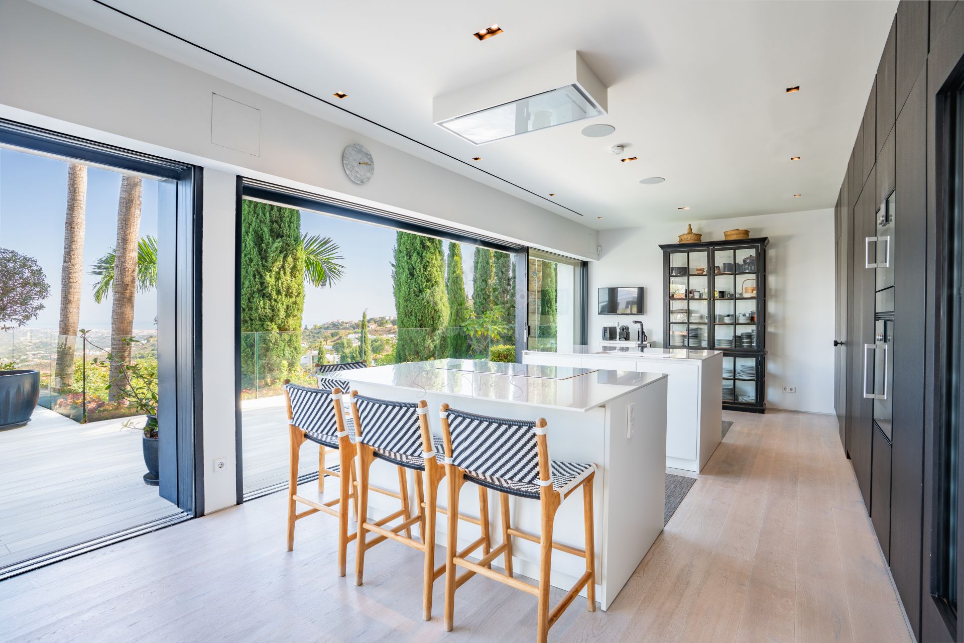 Villa in La Mairena, Marbella