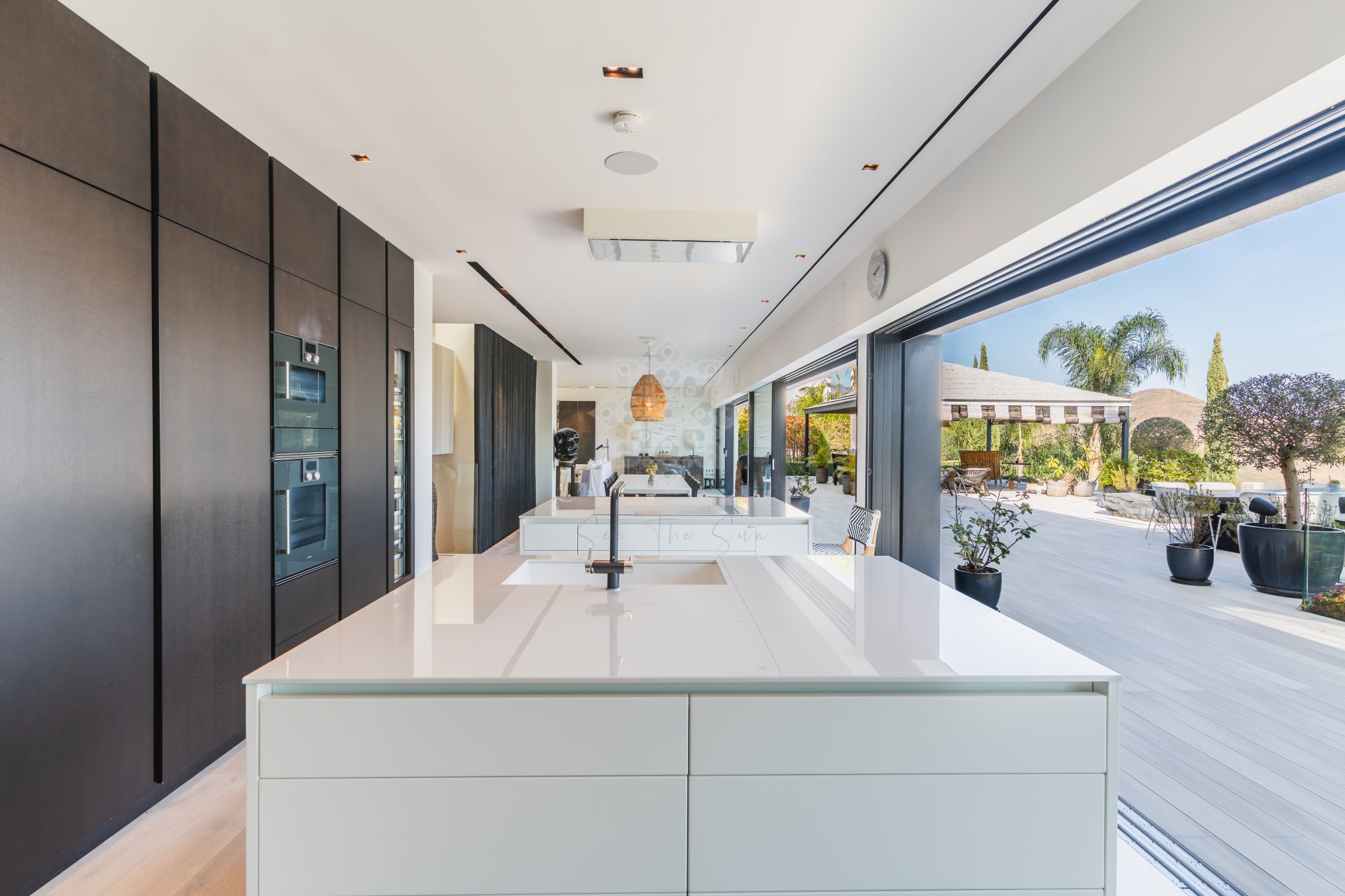Villa in La Mairena, Marbella
