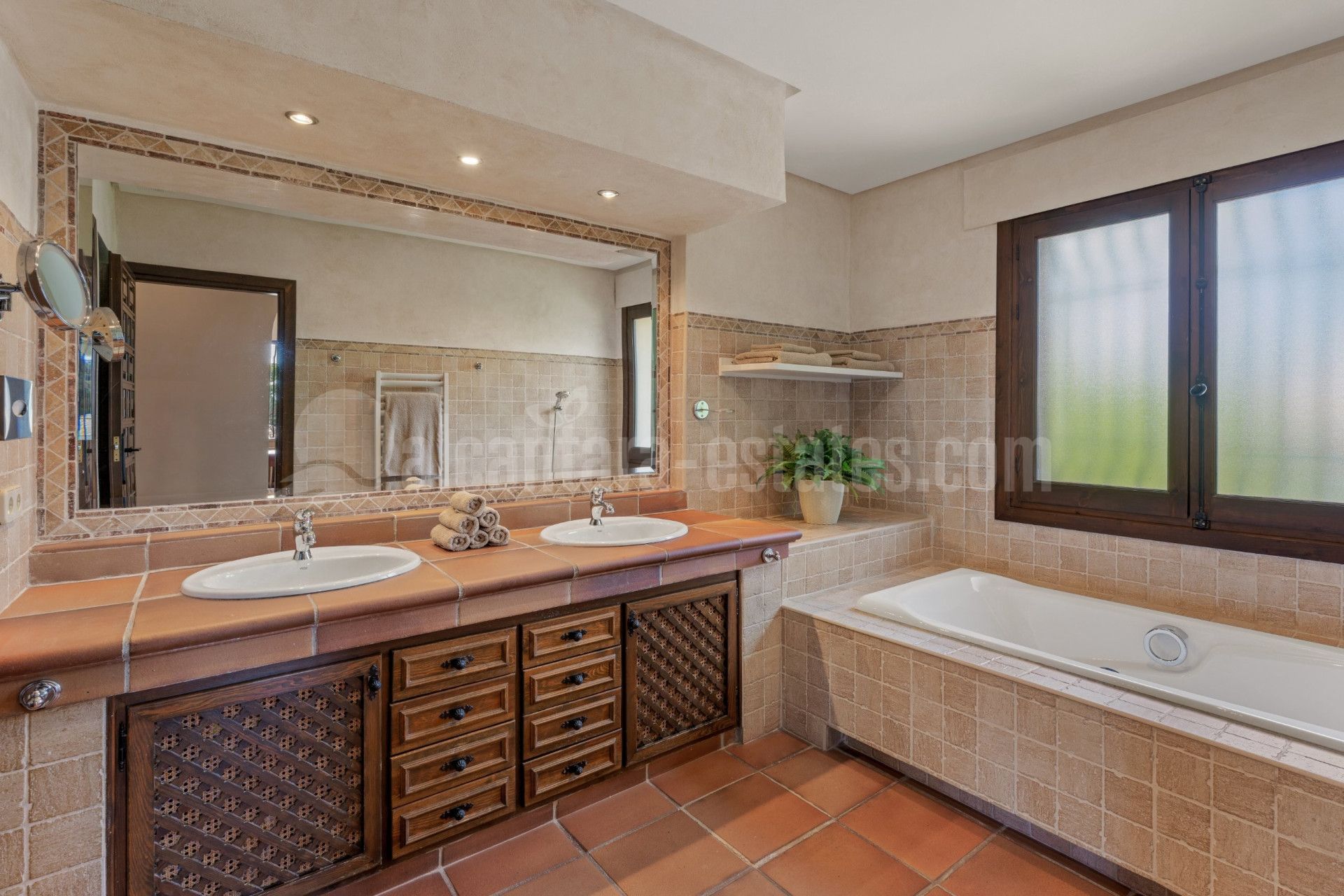 Villa en Los Monteros Playa, Marbella