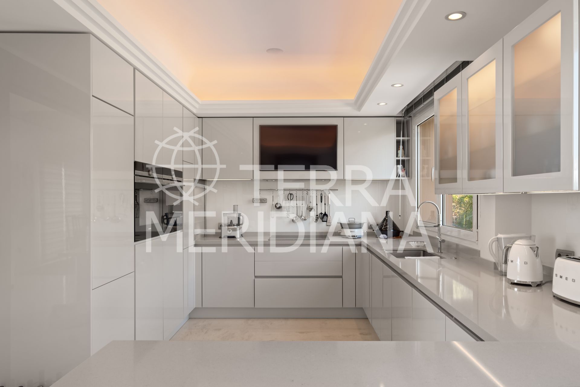 Villa in La Mairena, Marbella