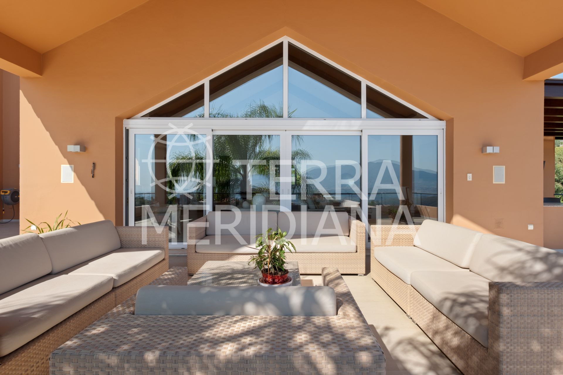 Villa in La Mairena, Marbella