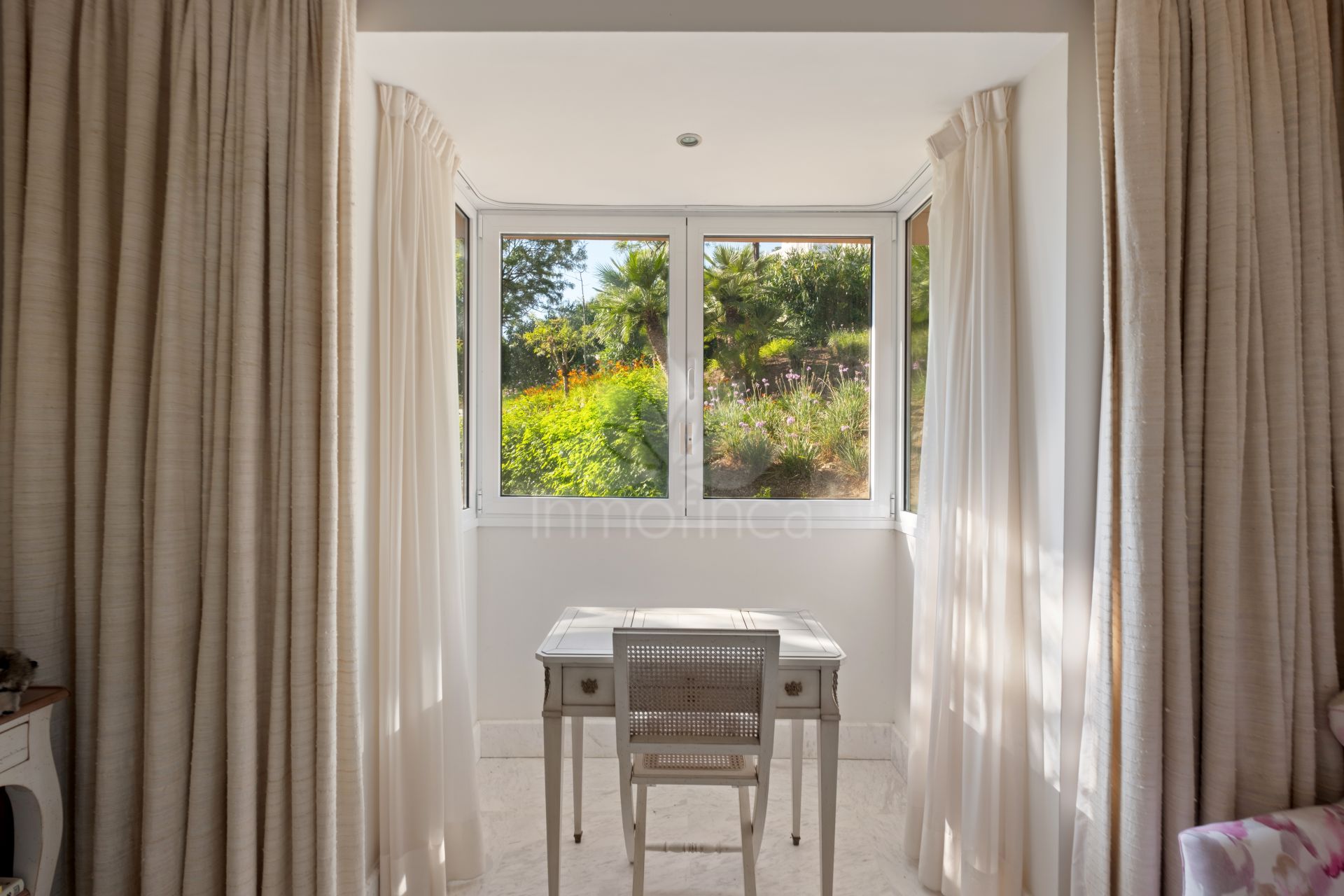 Villa in La Mairena, Marbella