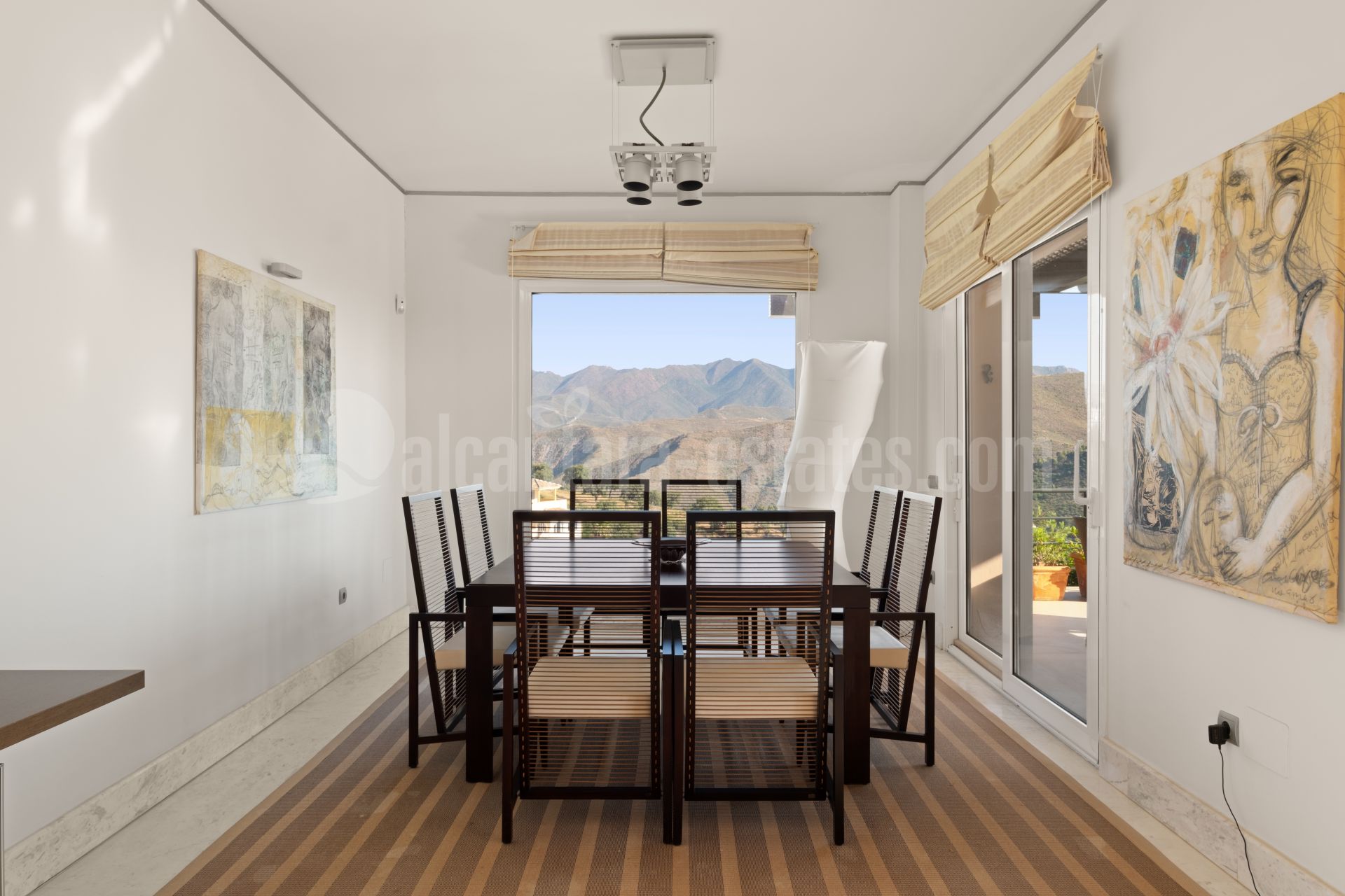 Villa in La Mairena, Marbella