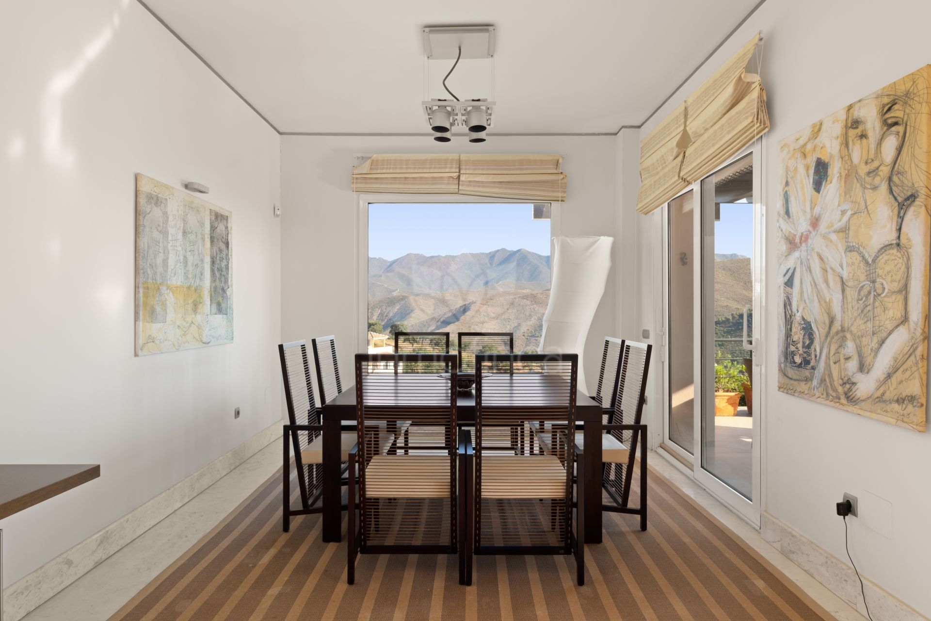 Villa in La Mairena, Marbella