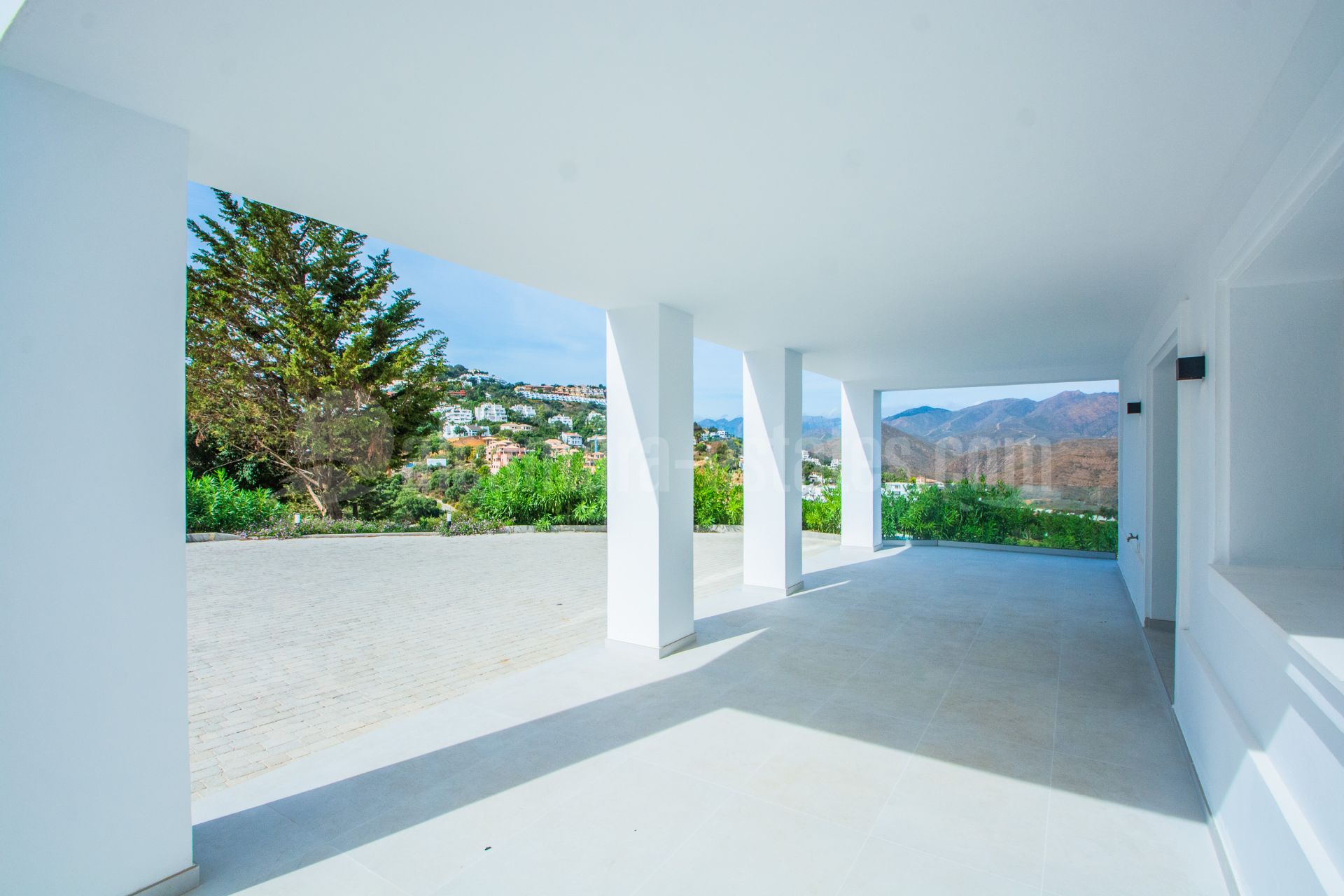 Villa in La Mairena, Marbella